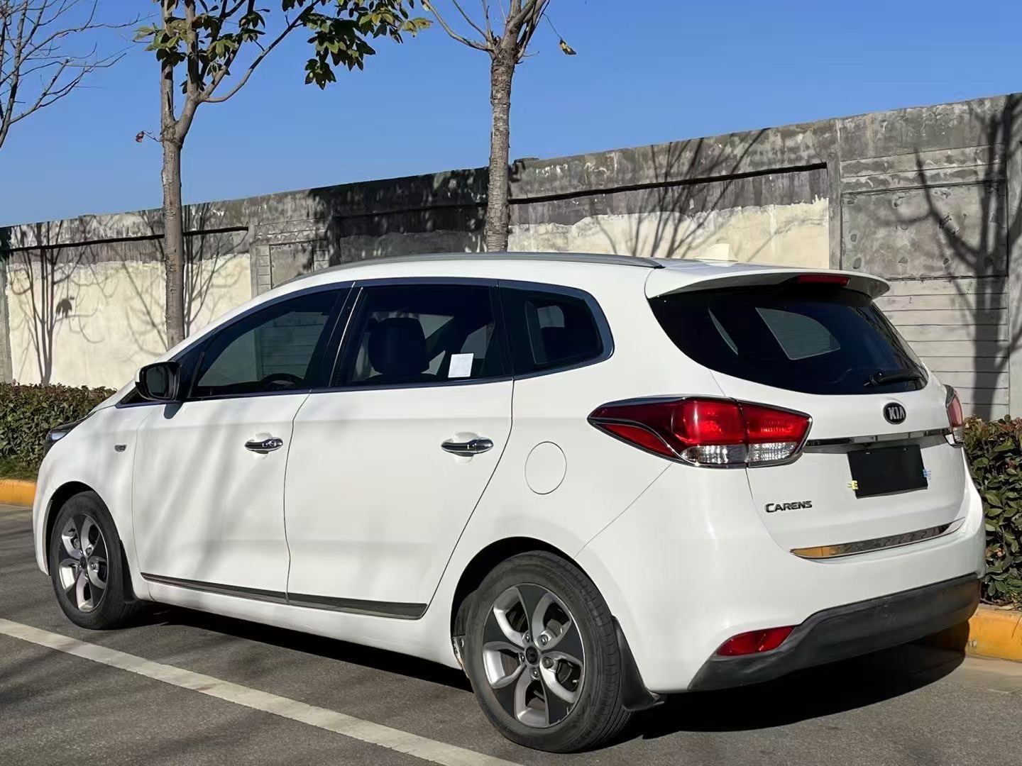 Kia Carens 2015 immagine di auto #10