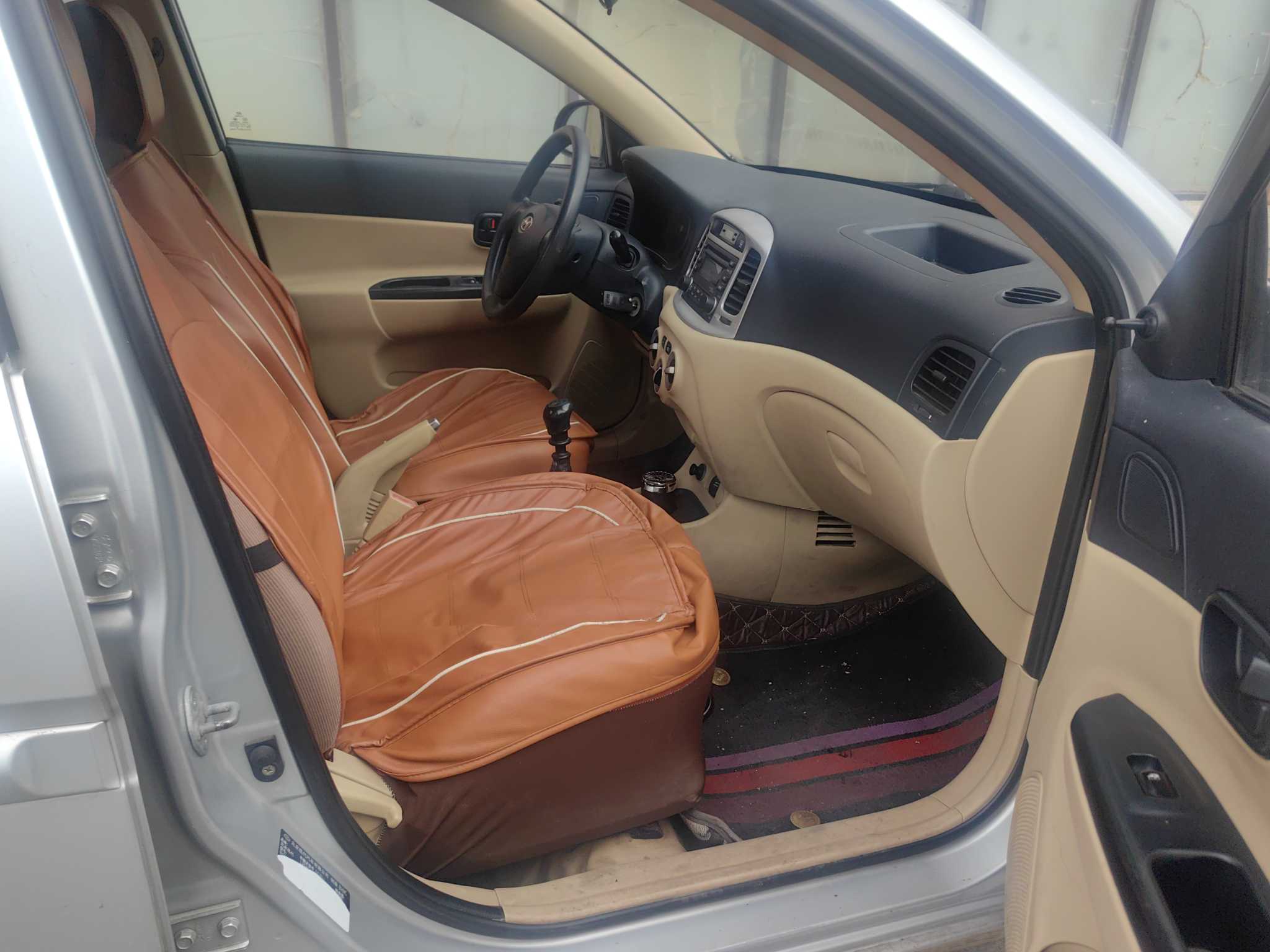 Hyundai Accent 2010 car image #10