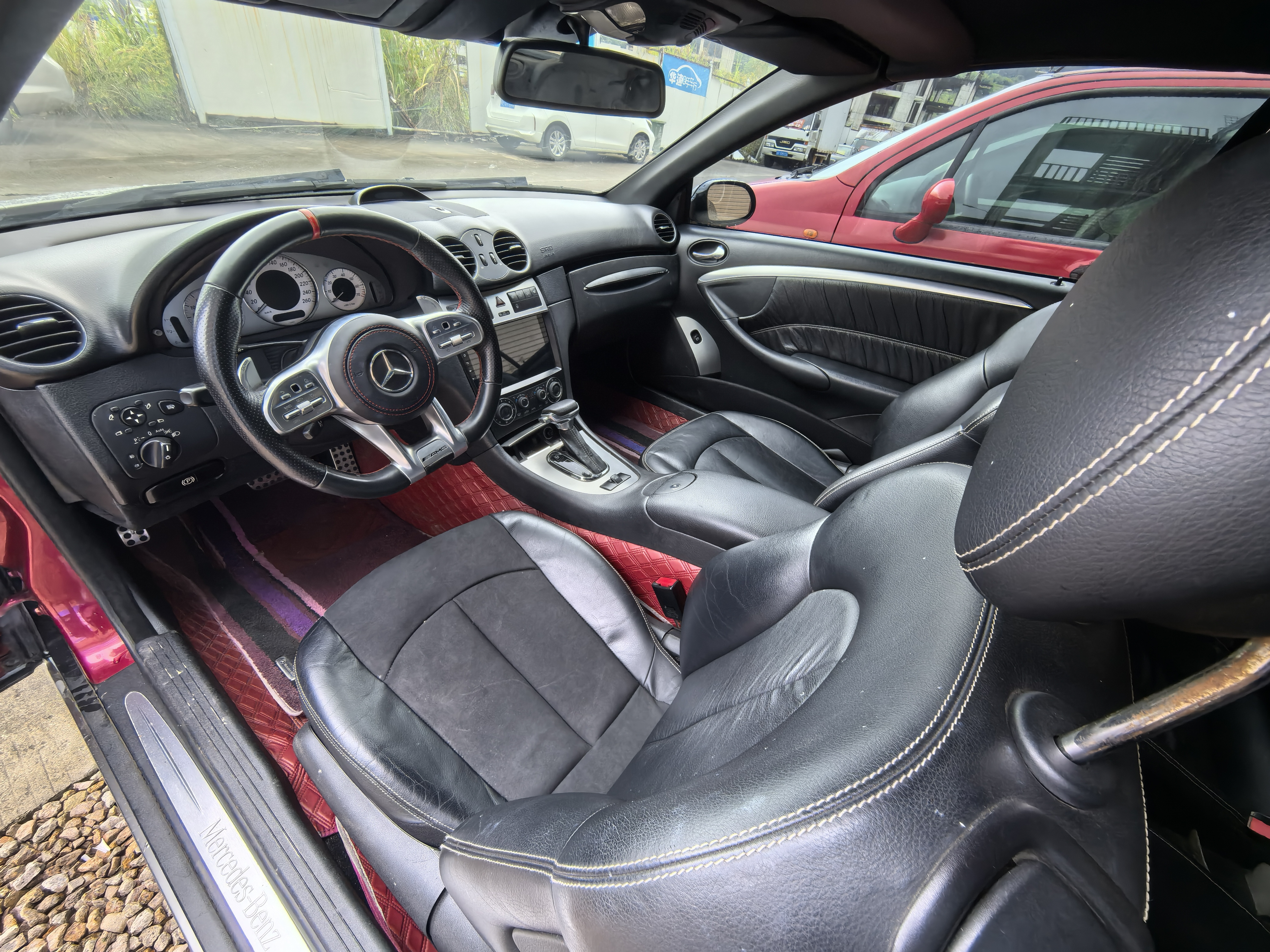 Mercedes-Benz CLK Class 2009 immagine di auto #10