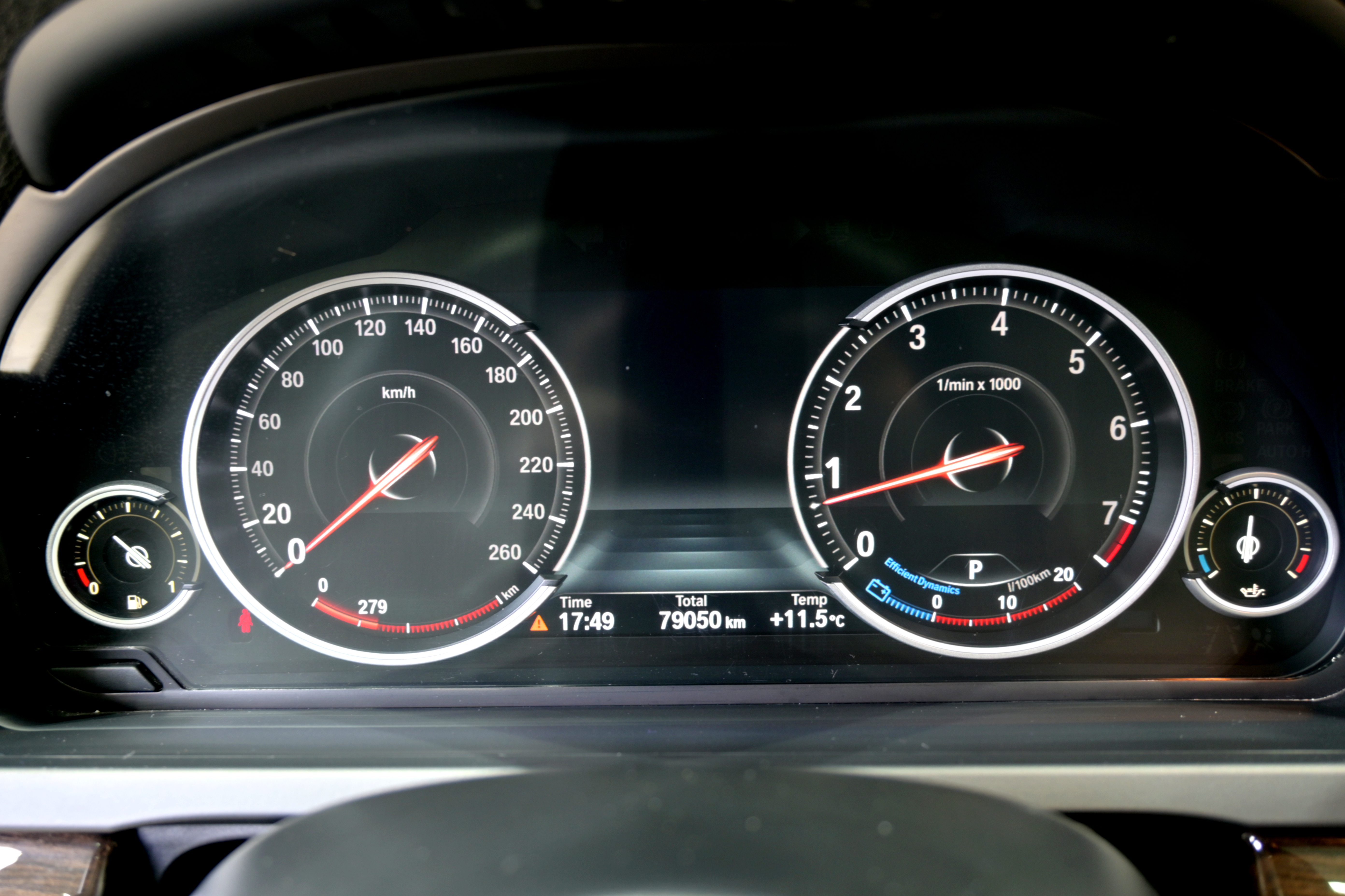 BMW 7 Series 2014 #10 BMW 7 Series 2014 car image #10
