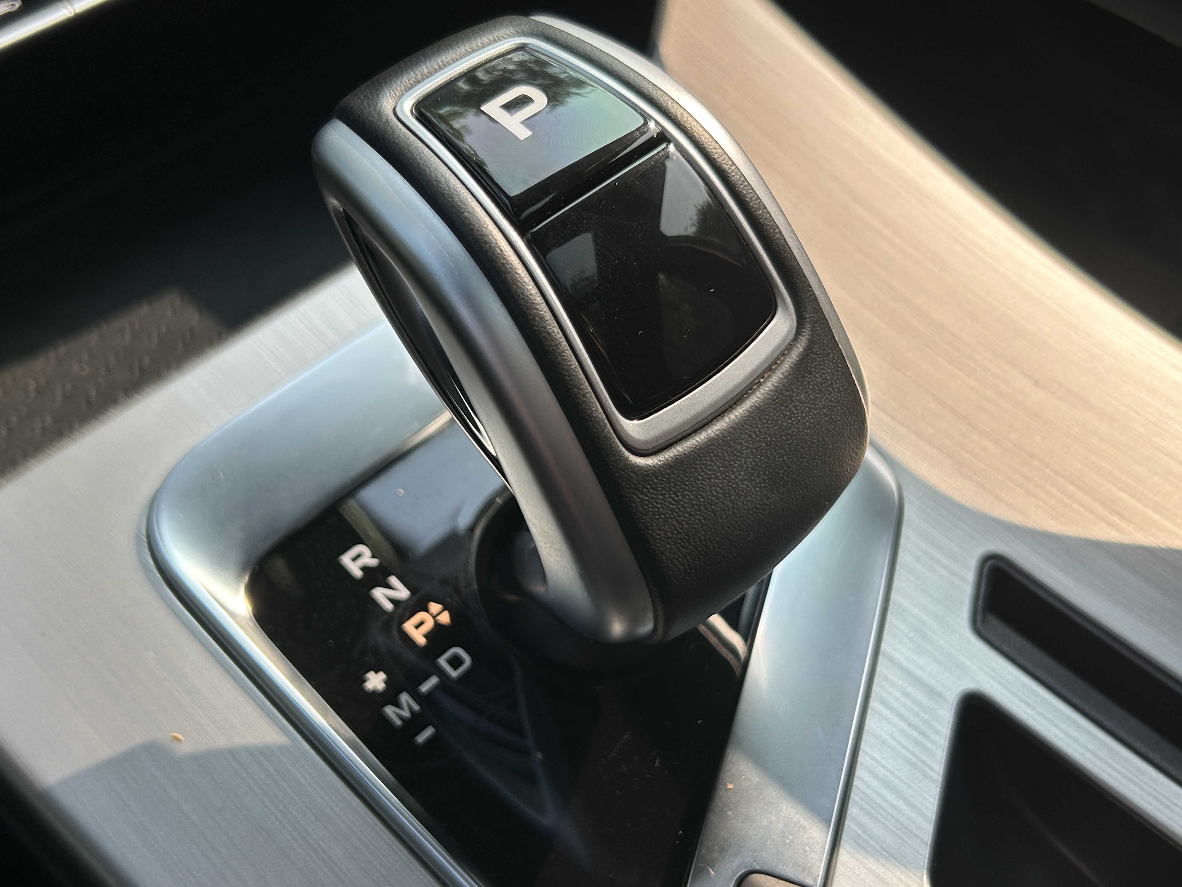 GEELY Coolray 2020 #10 GEELY Coolray 2020 car image #10