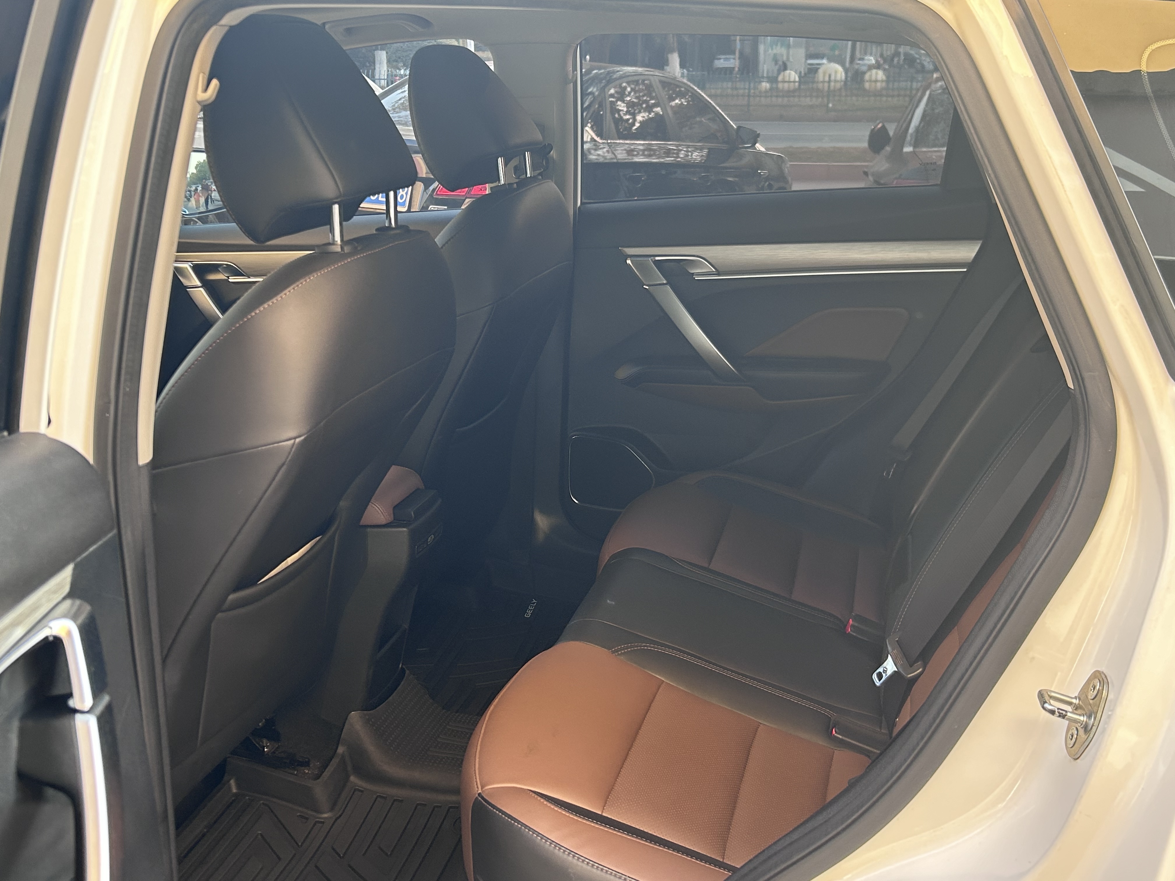 GEELY Coolray 2020 #10 GEELY Coolray 2020 car image #10