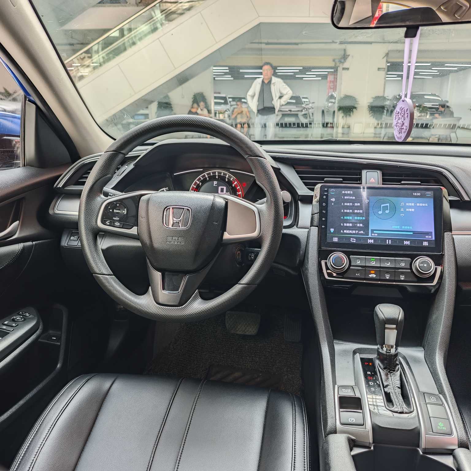 Honda Civic 2018 صورة سيارة #10