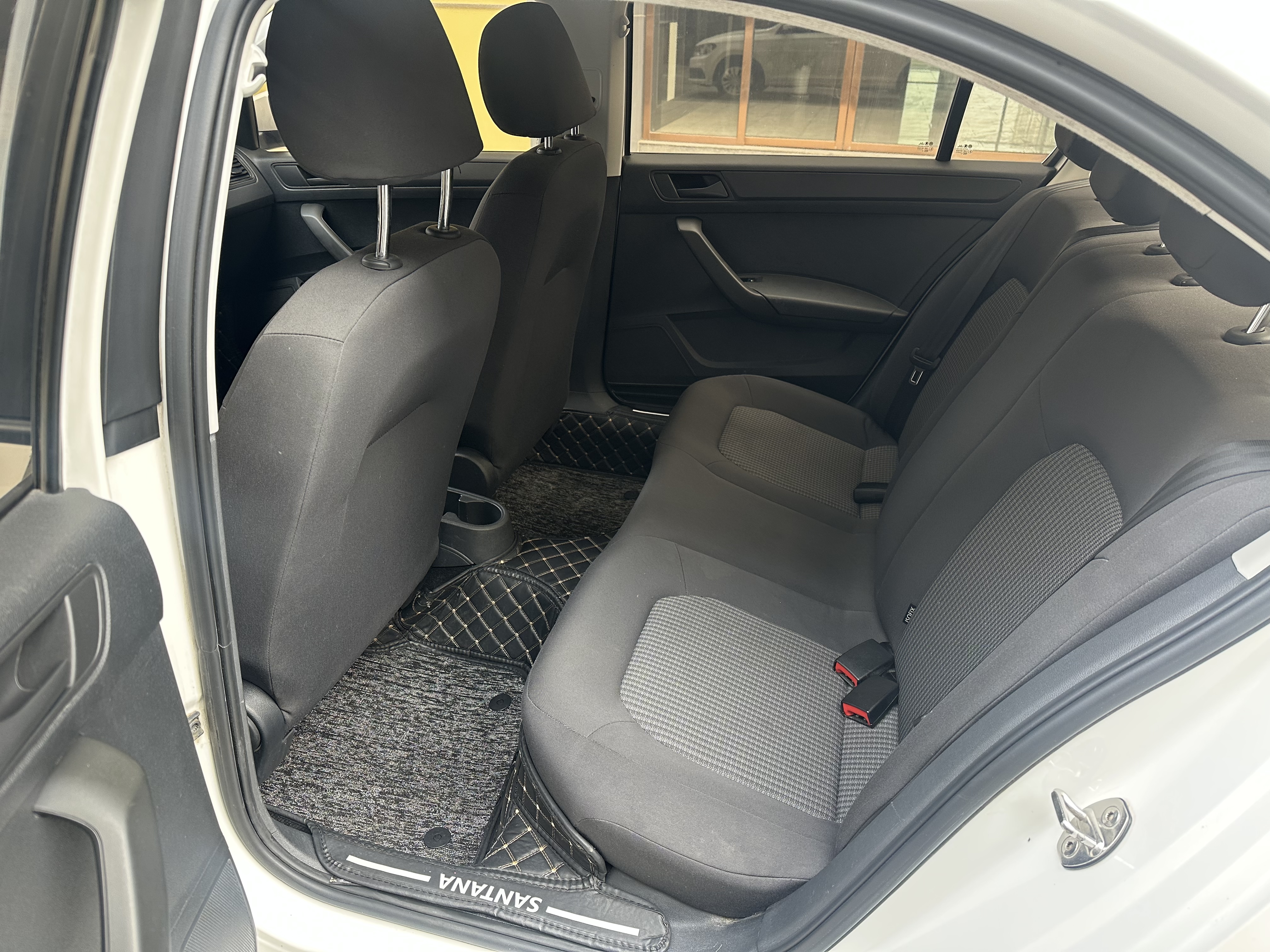 Santana 2020 car image #10