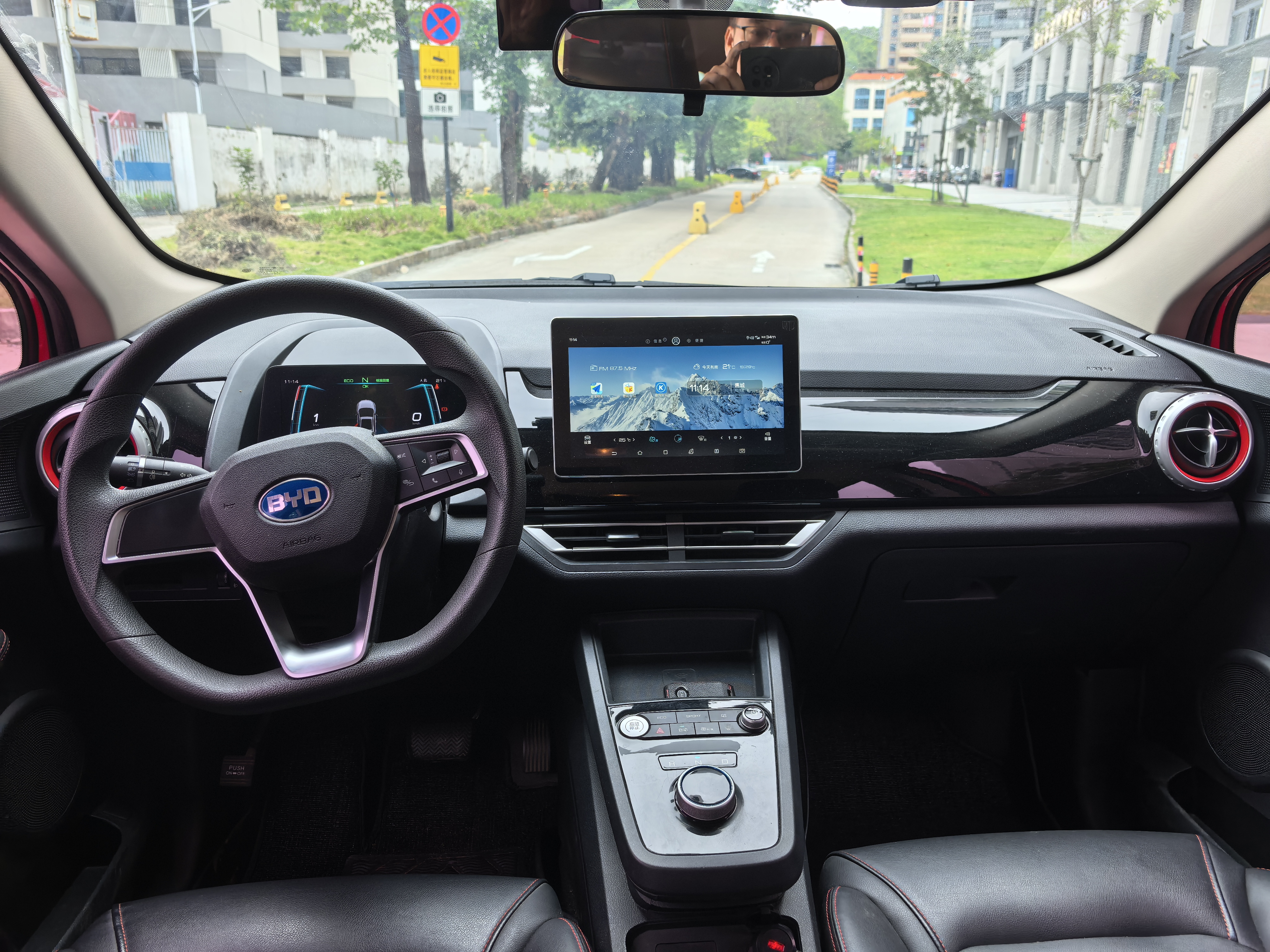 BYD S2 2019 car image #10