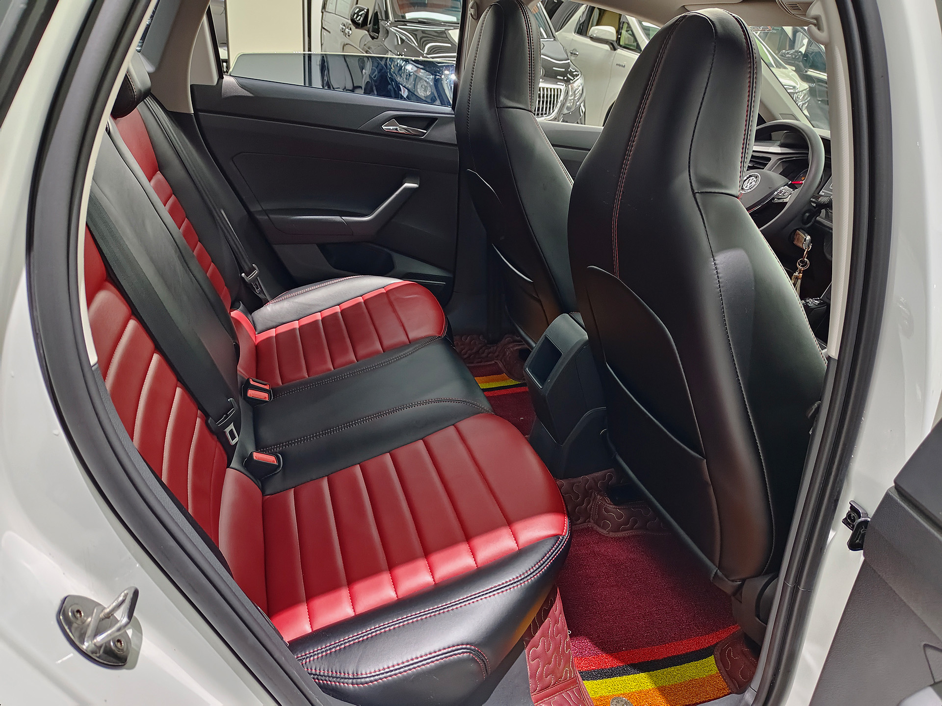 Volkswagen Polo 2021 car image #10