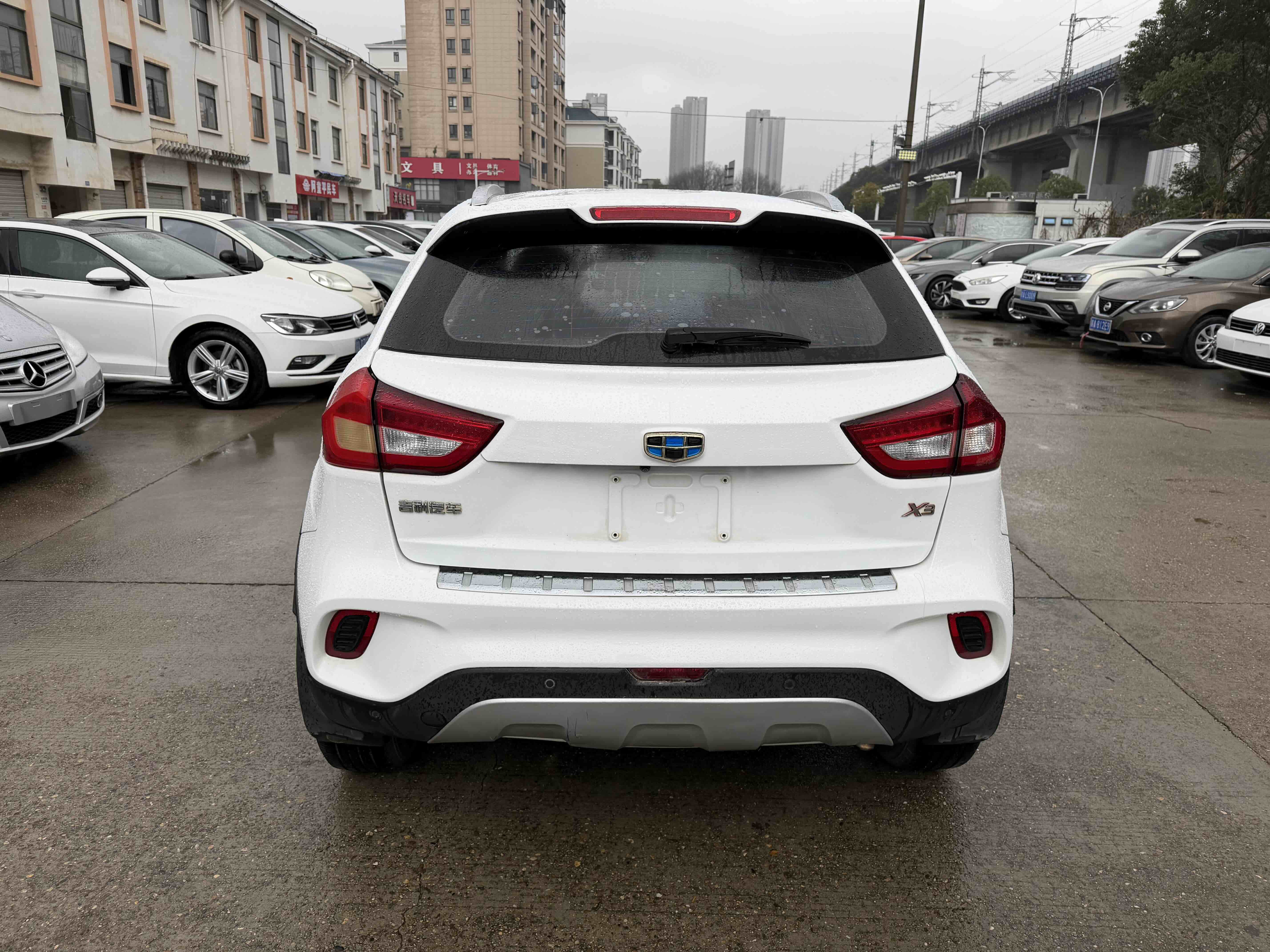 GEELY 2019 #10 GEELY 2019 car image #10