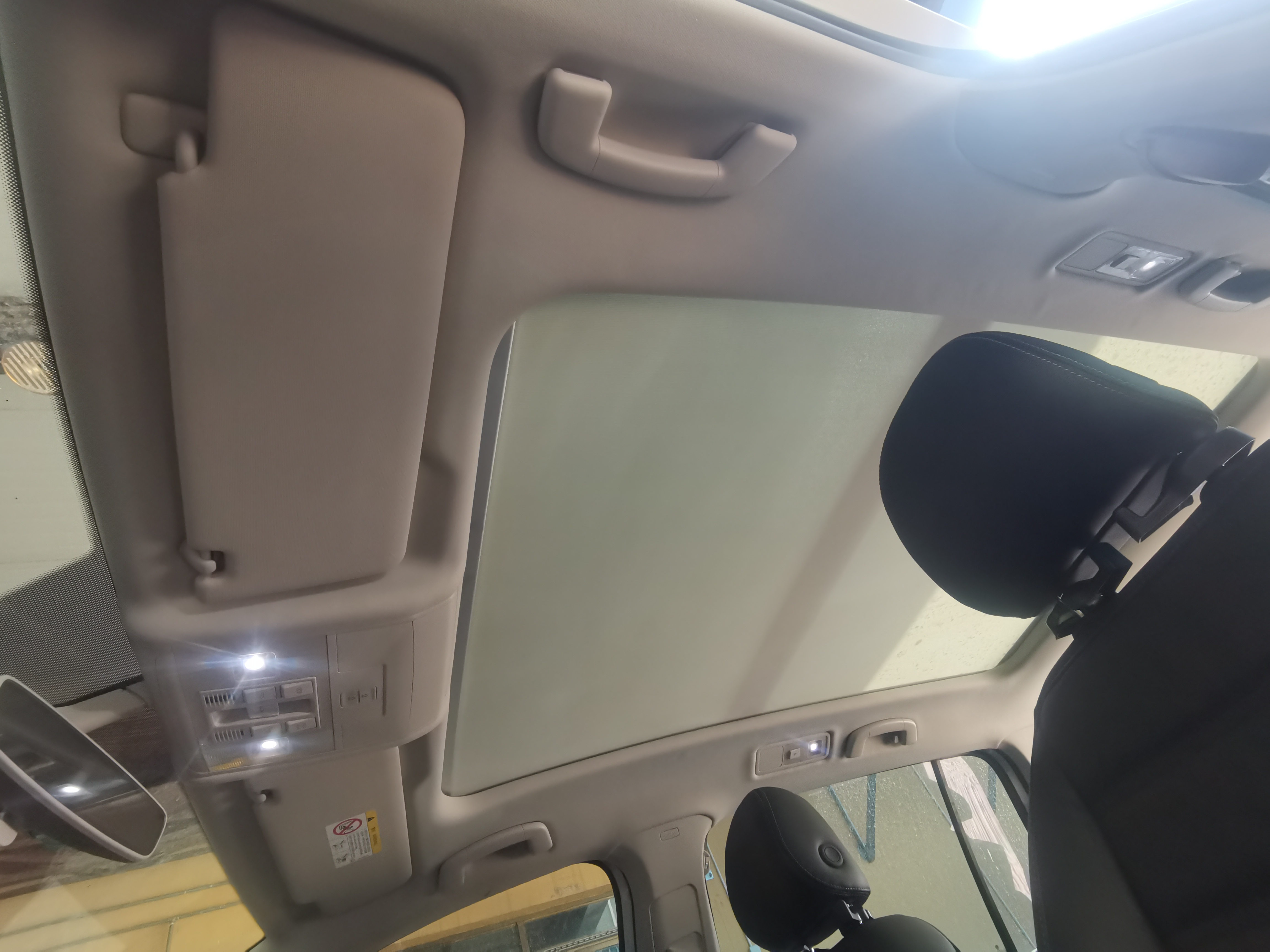 Volkswagen Touran 2020 car image #10