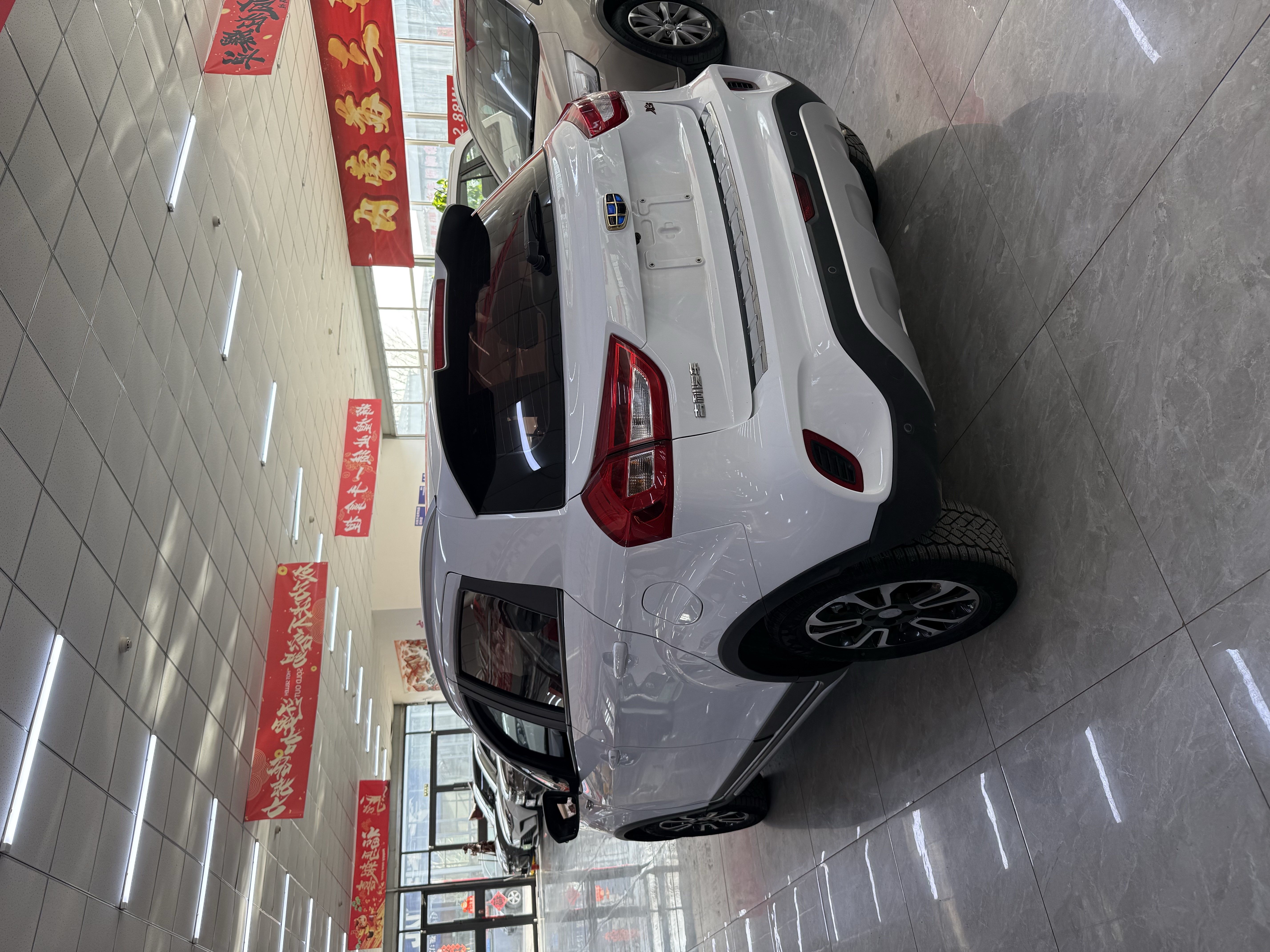 Vision X3 2019 immagine di auto #10