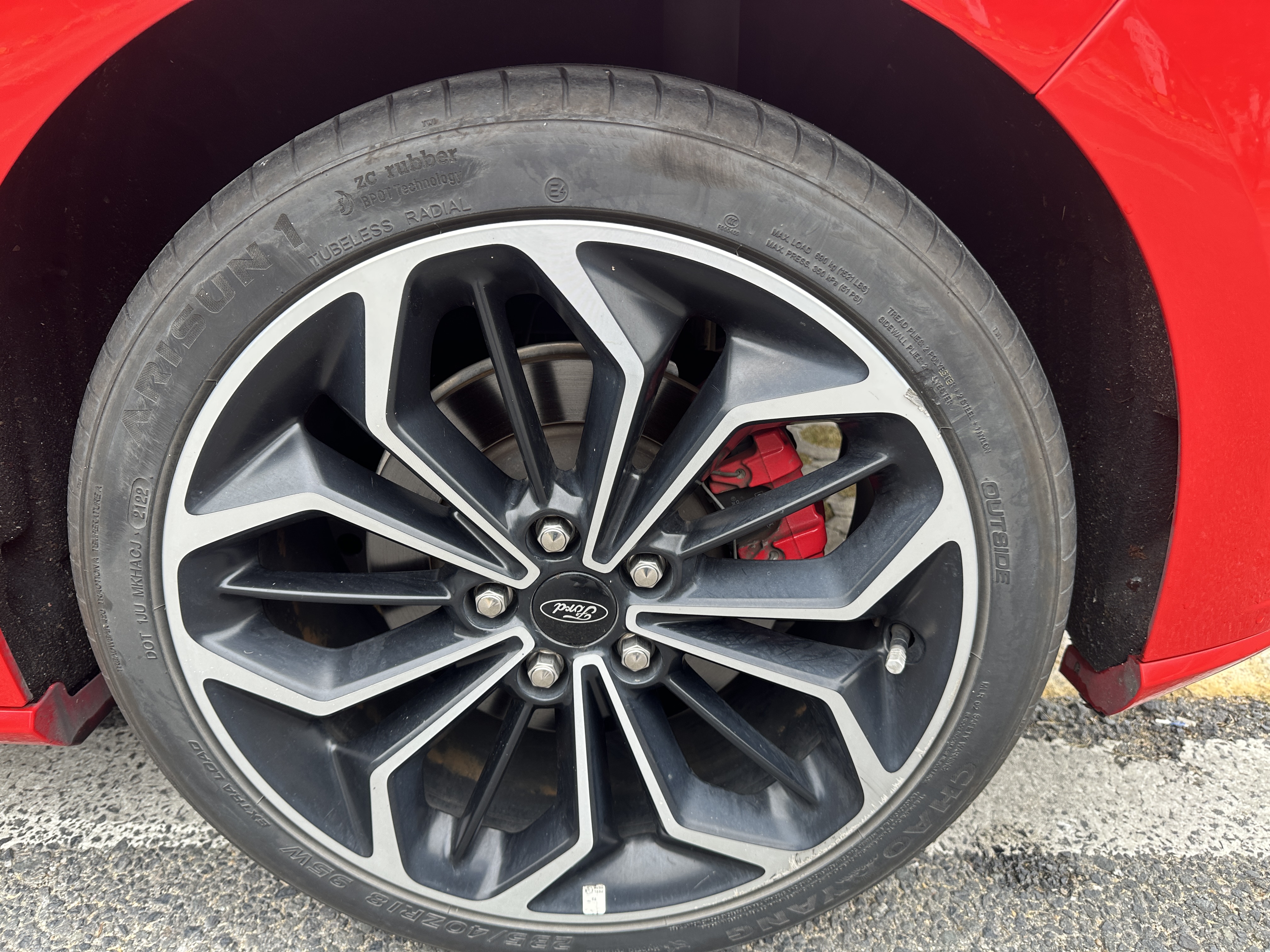 Ford Focus 2019 car image #10