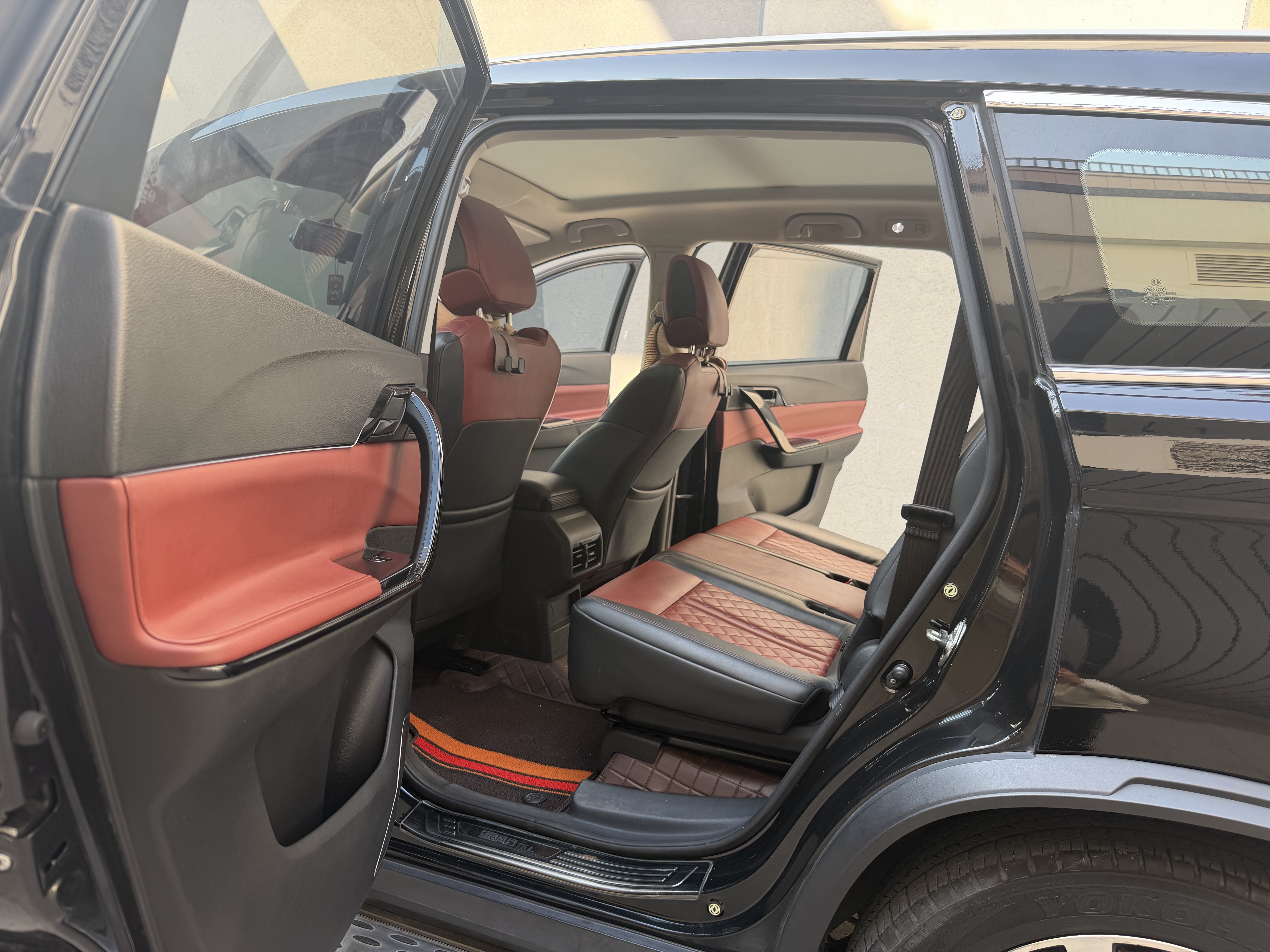 T5 L 2019 car image #10