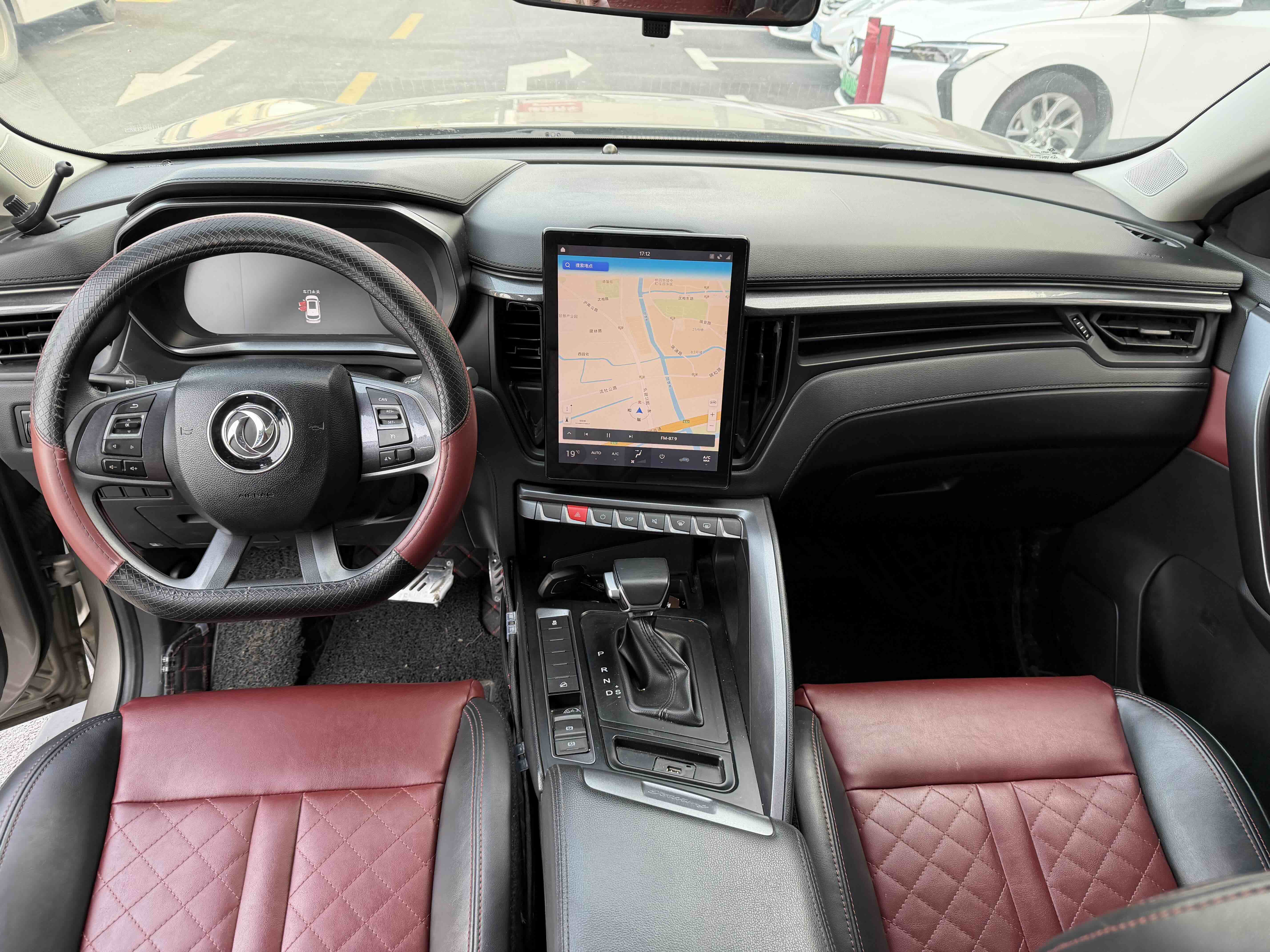 T5 L 2019 #10 T5 L 2019 car image #10