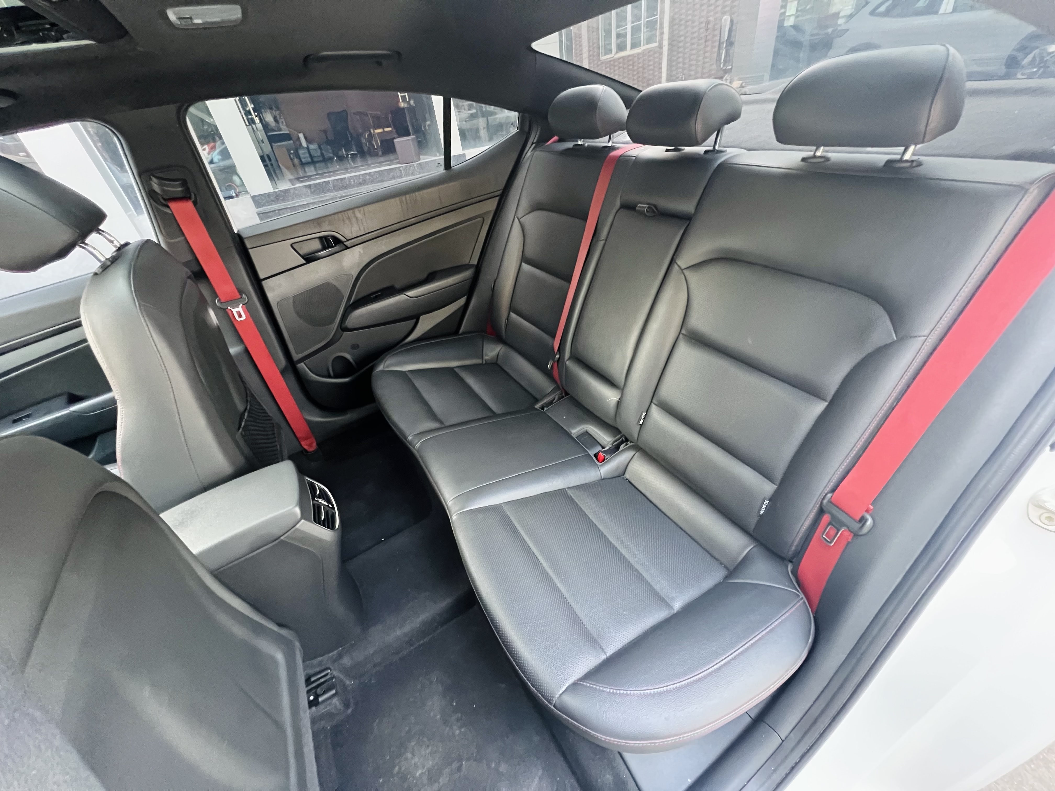 Hyundai Elantra AD 2019 car image #10