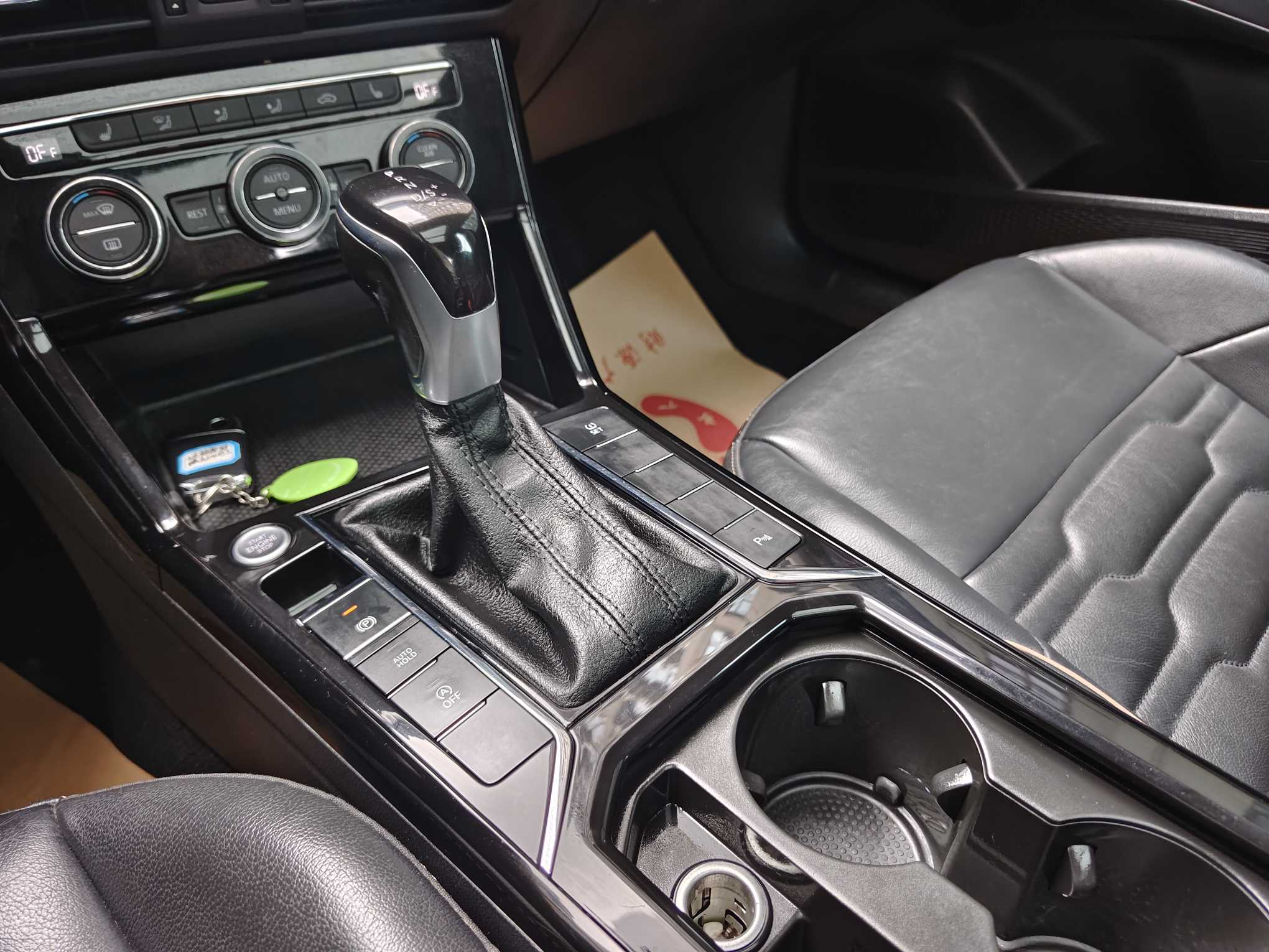 Volkswagen Passat 2019 car image #10