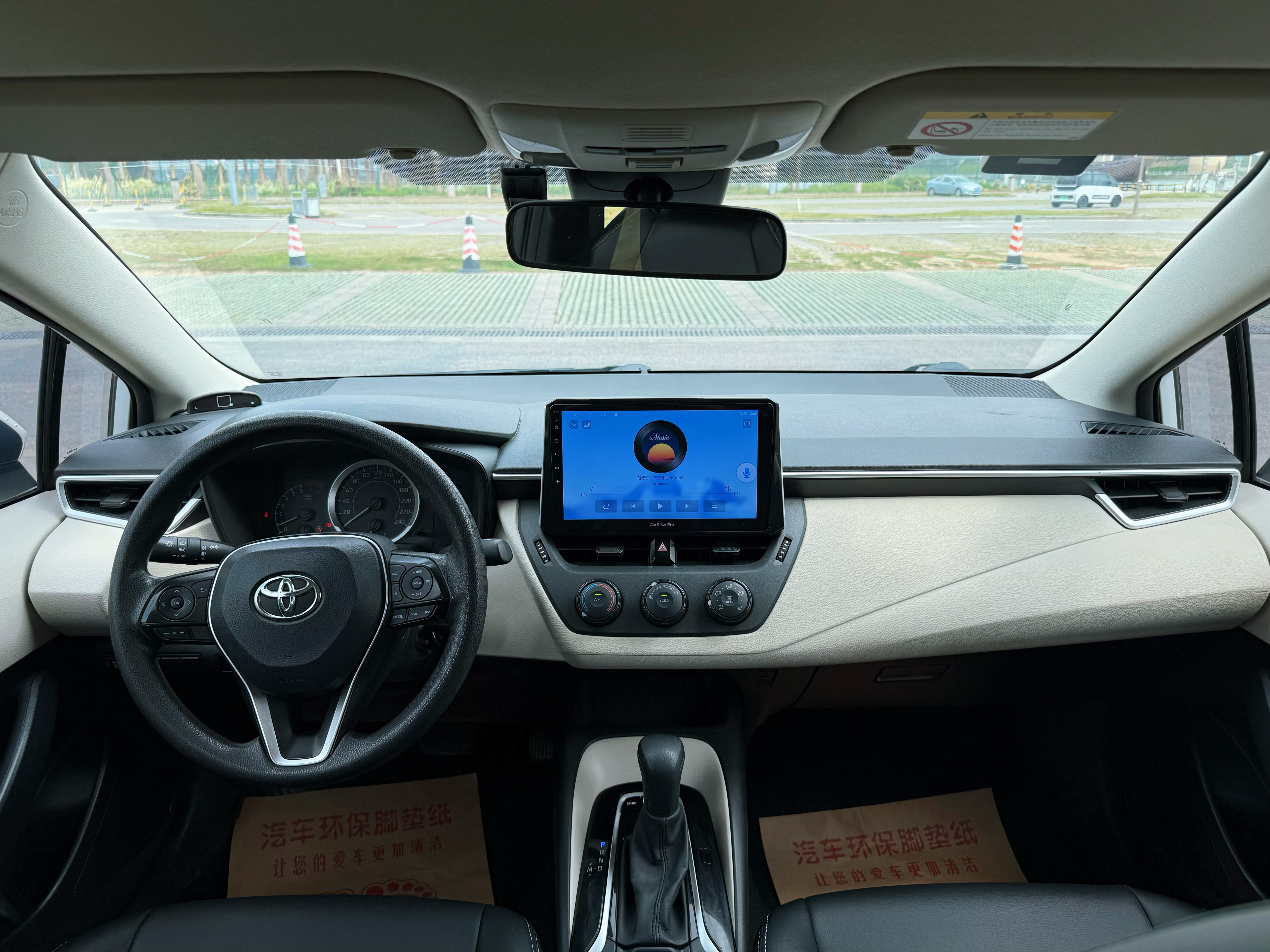 Toyota Corolla 2019 #10 Toyota Corolla 2019 car image #10