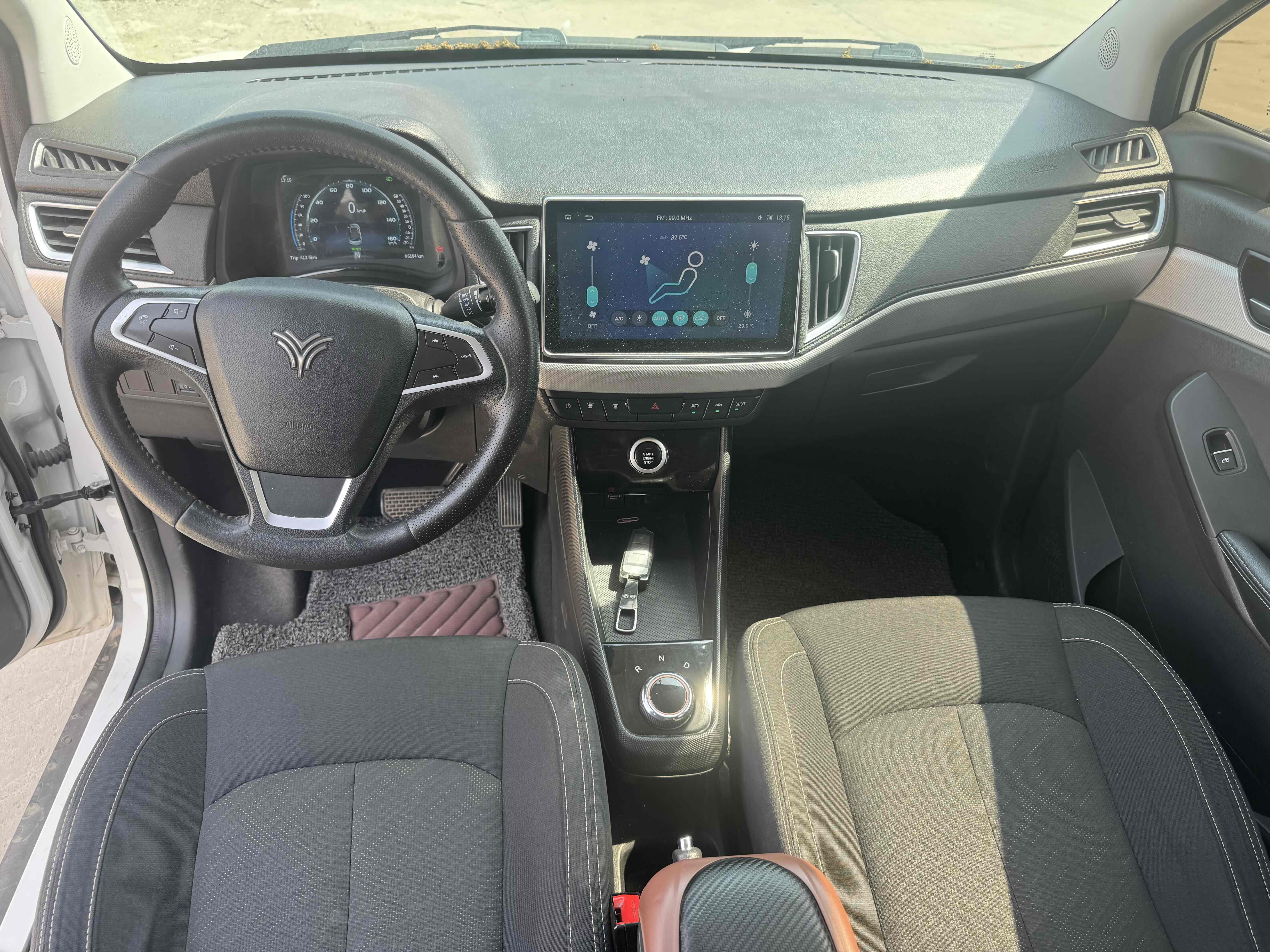 哪吒汽车 哪吒N01 2020 #10 哪吒汽车 哪吒N01 2020 汽车图片 #10