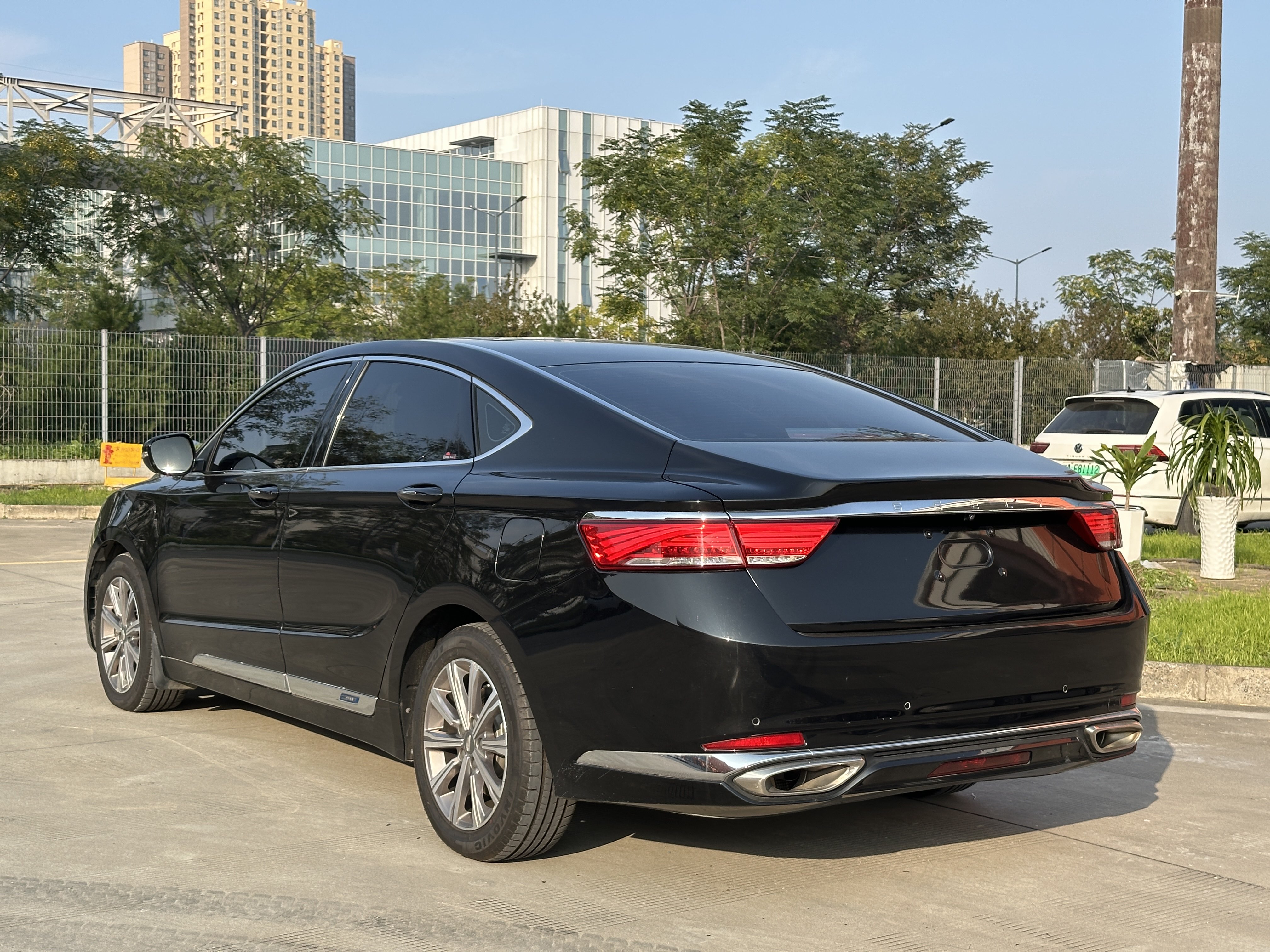 GEELY Ulion New Energy 2019 #10 GEELY Ulion New Energy 2019 car image #10