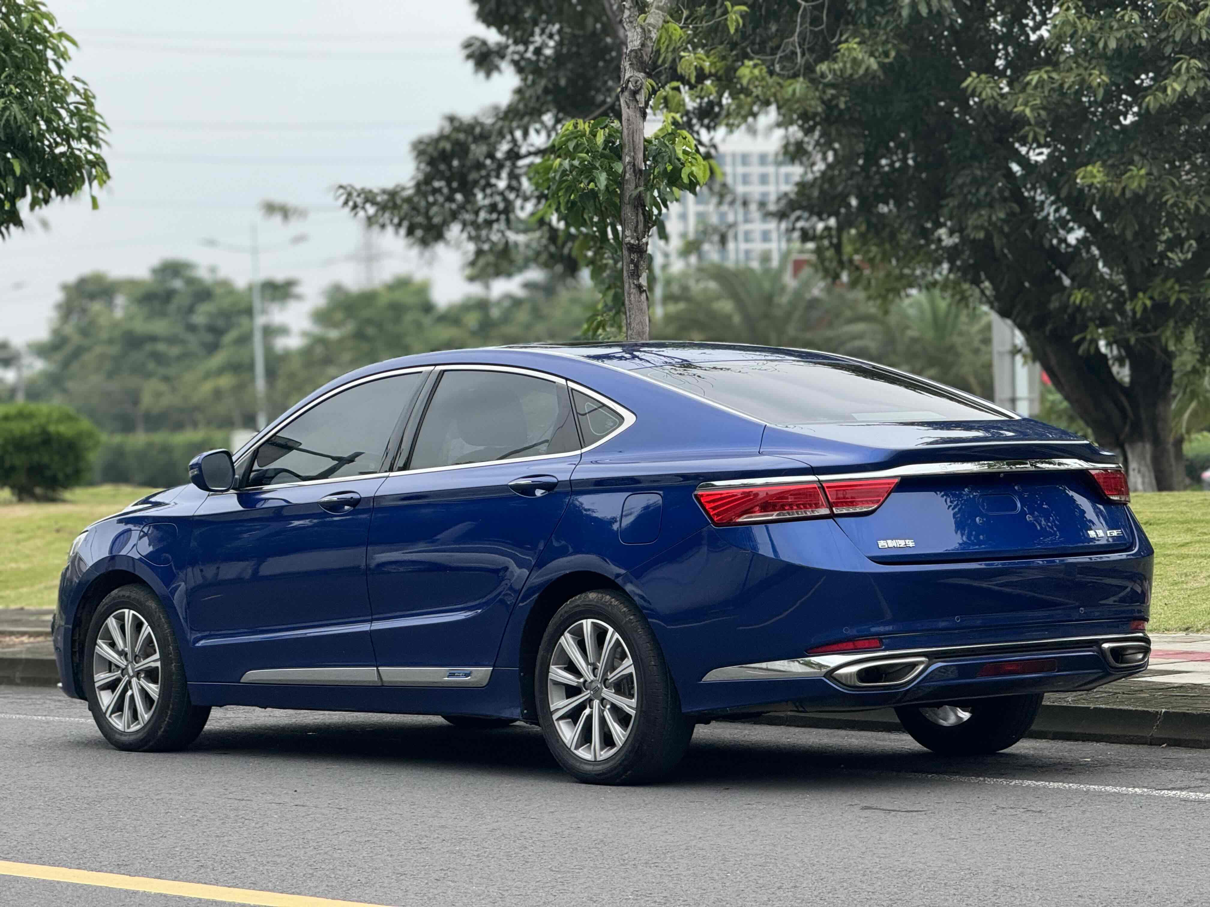 GEELY Ulion New Energy 2020 #10 GEELY Ulion New Energy 2020 car image #10