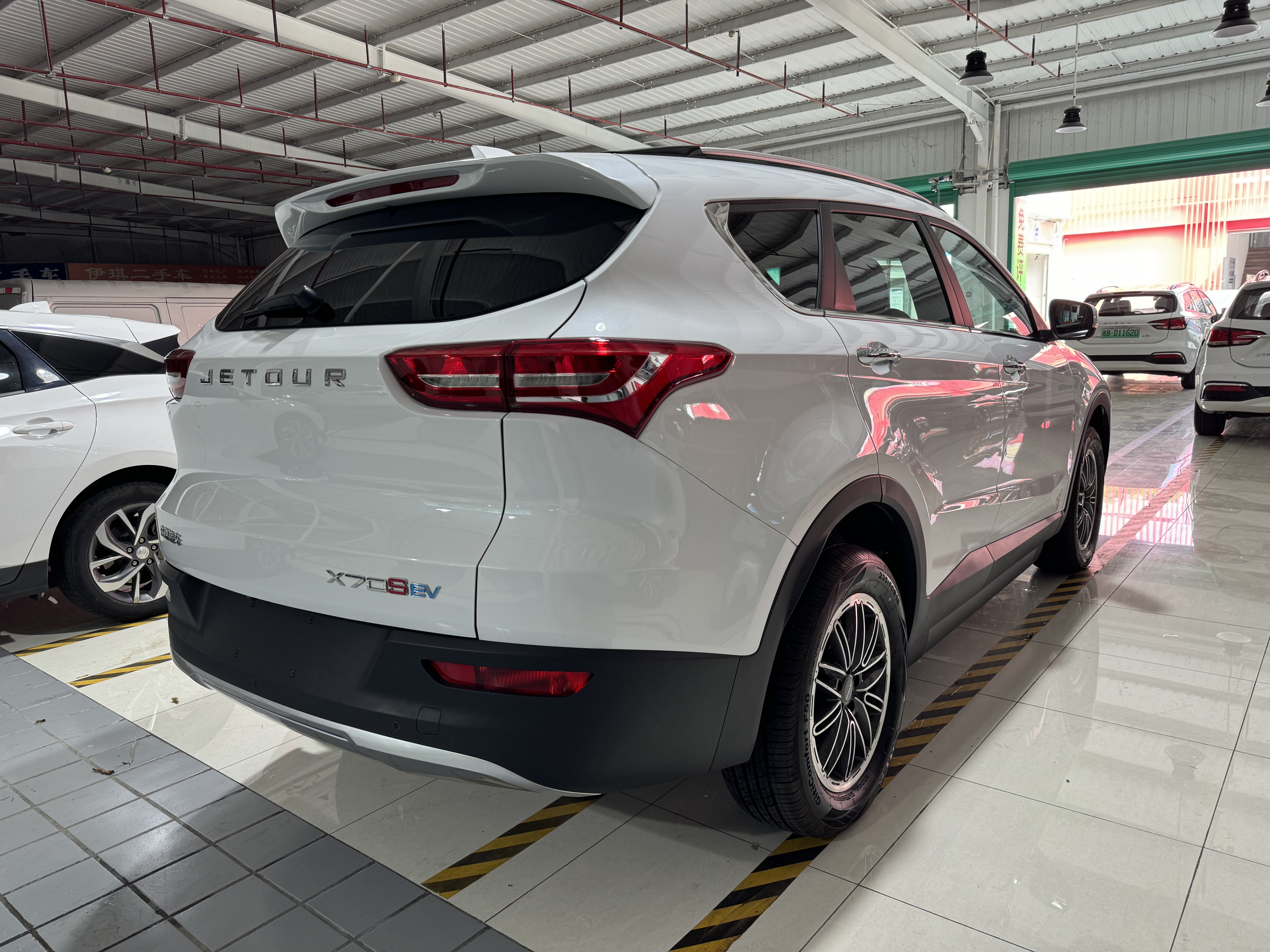 Jetour X70S EV 2023 car image #10