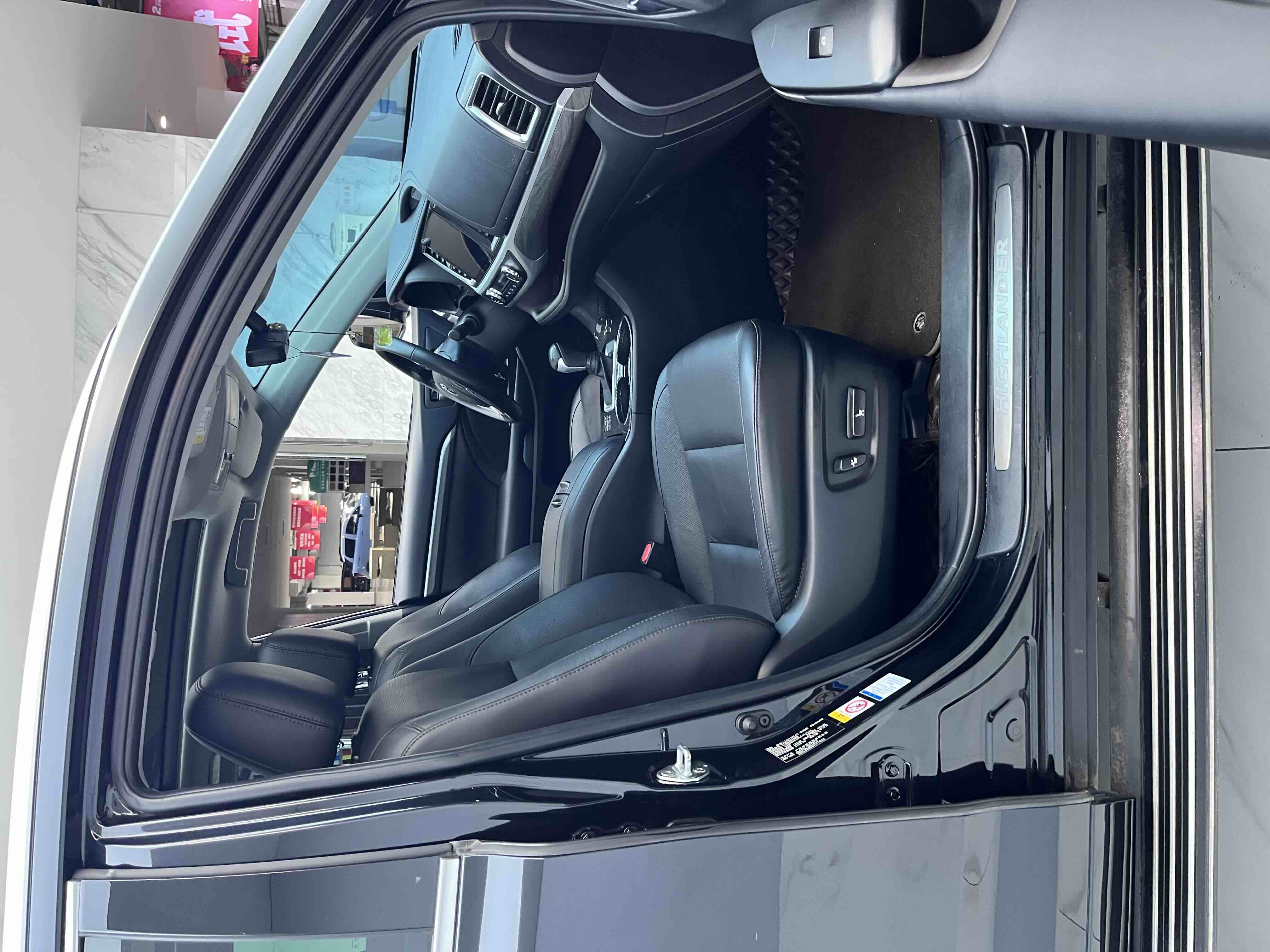 Toyota Highlander 2020 car image #10