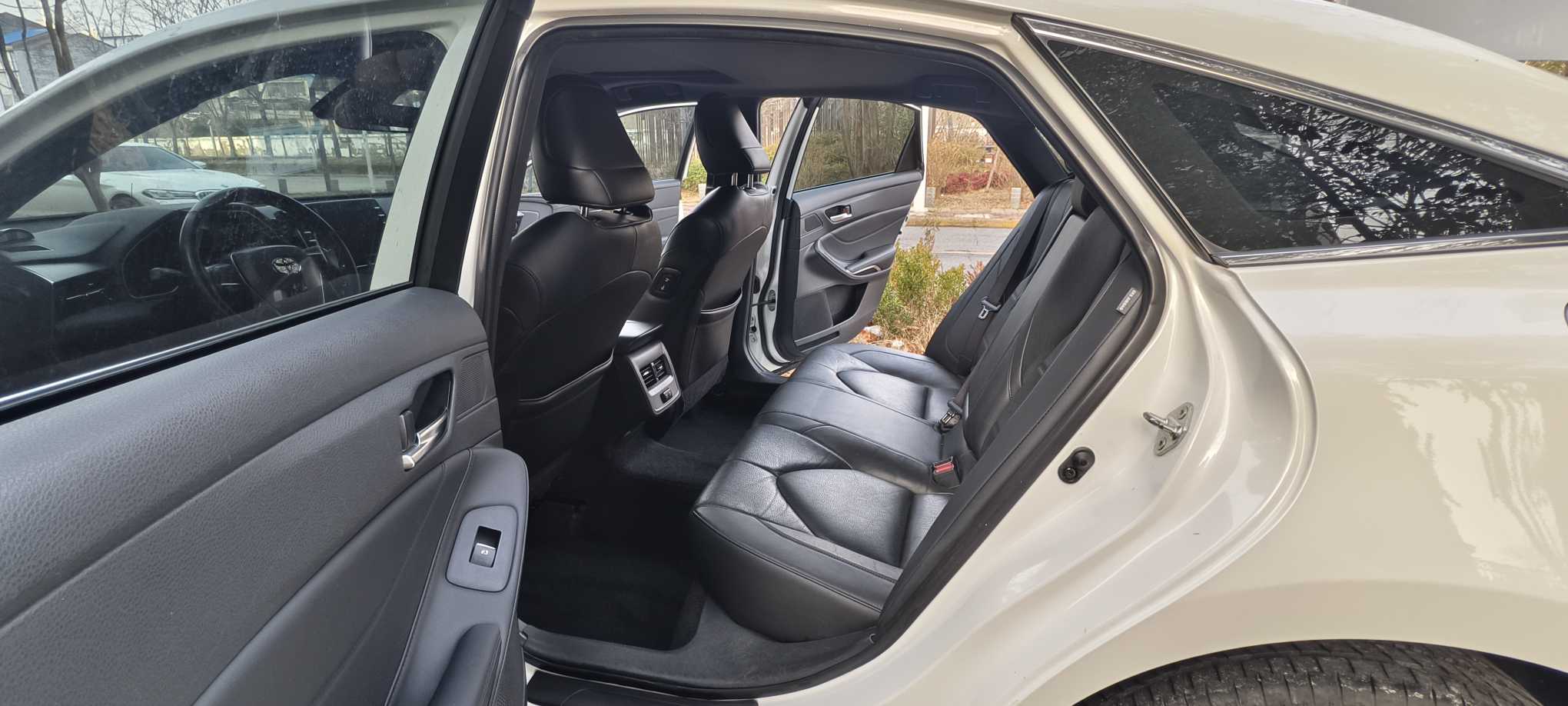 Toyota Avalon 2020 immagine di auto #10