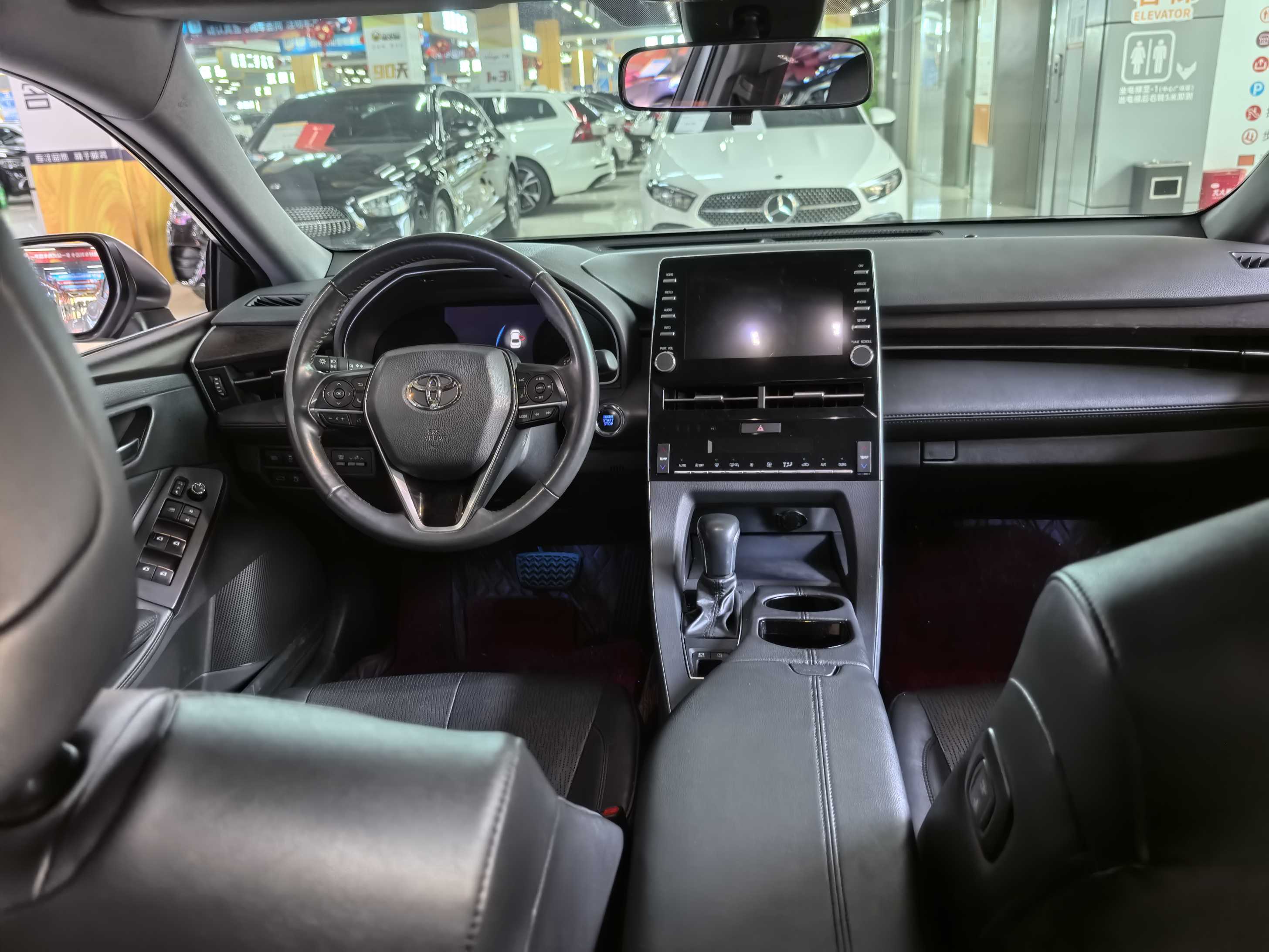 Toyota Avalon 2021 immagine di auto #10