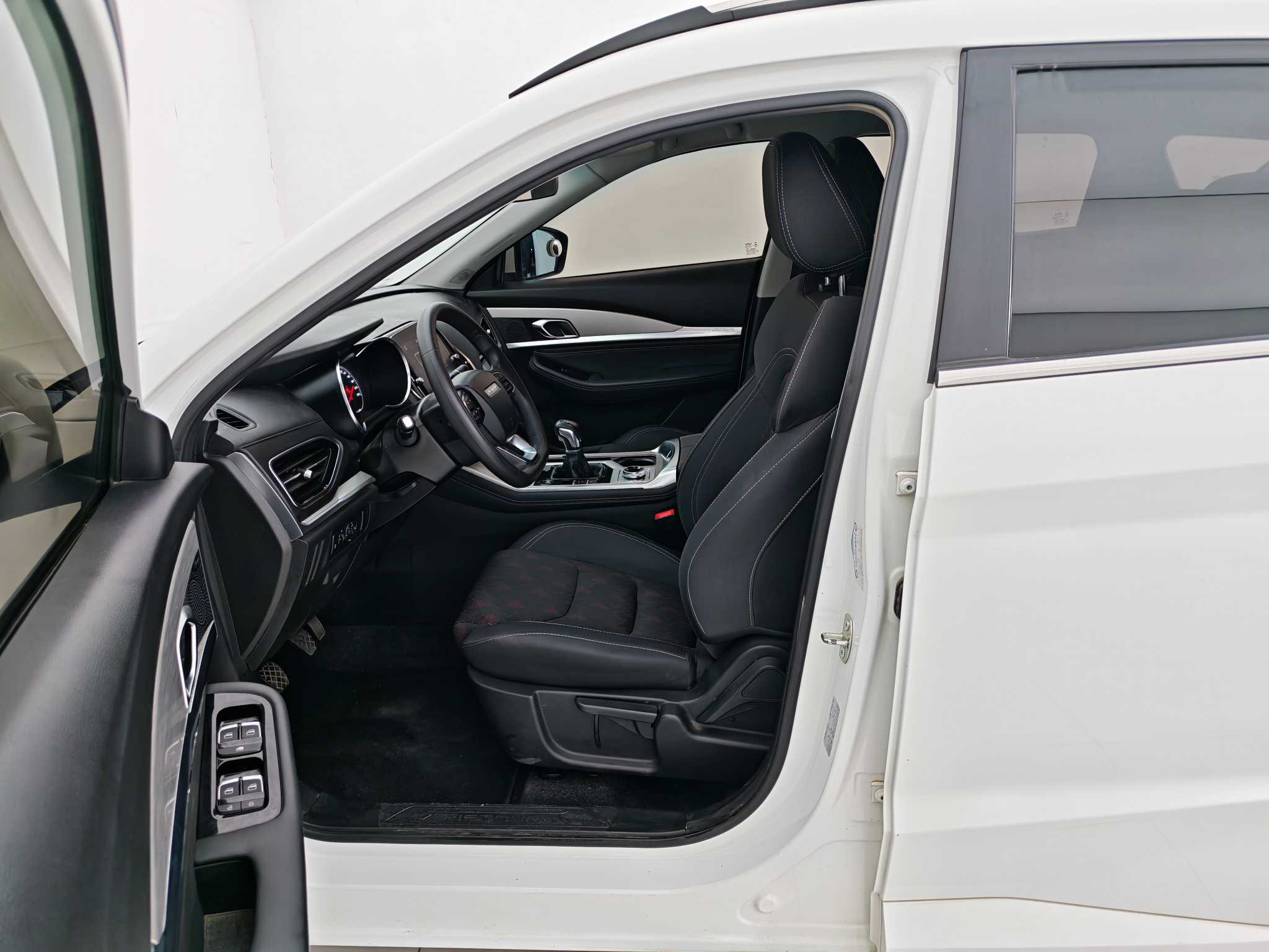 X70 2020 #10 X70 2020 car image #10