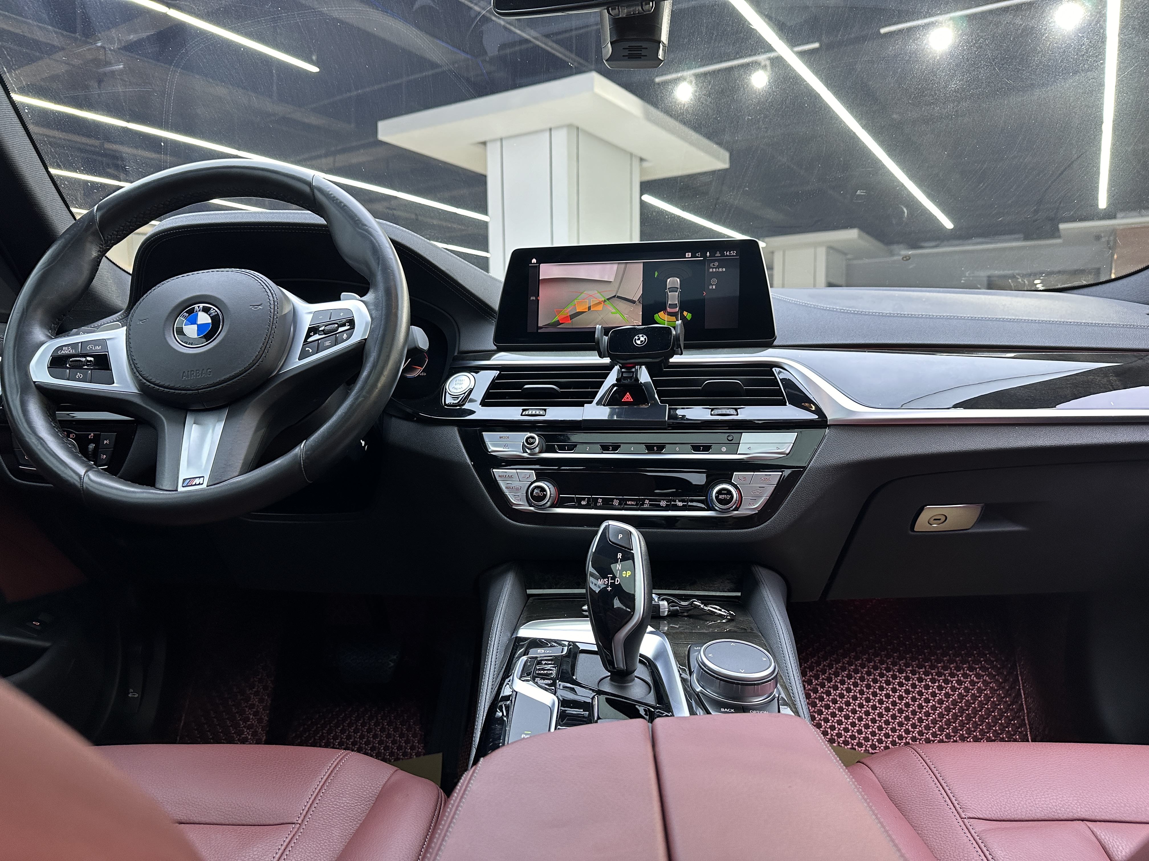 BMW 5 Series 2020 #10 BMW 5 Series 2020 car image #10