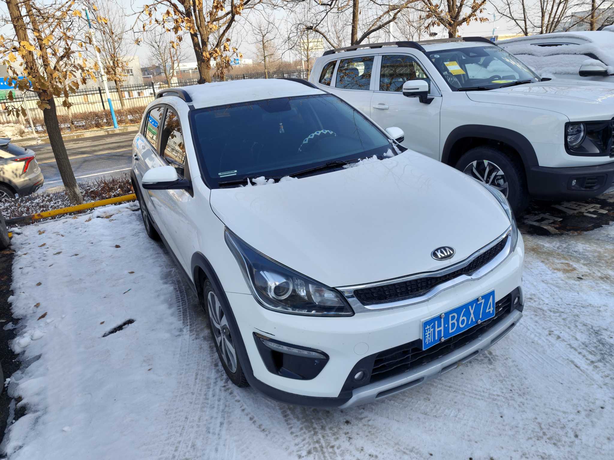 Kia Rio Cross 2020 car image #10