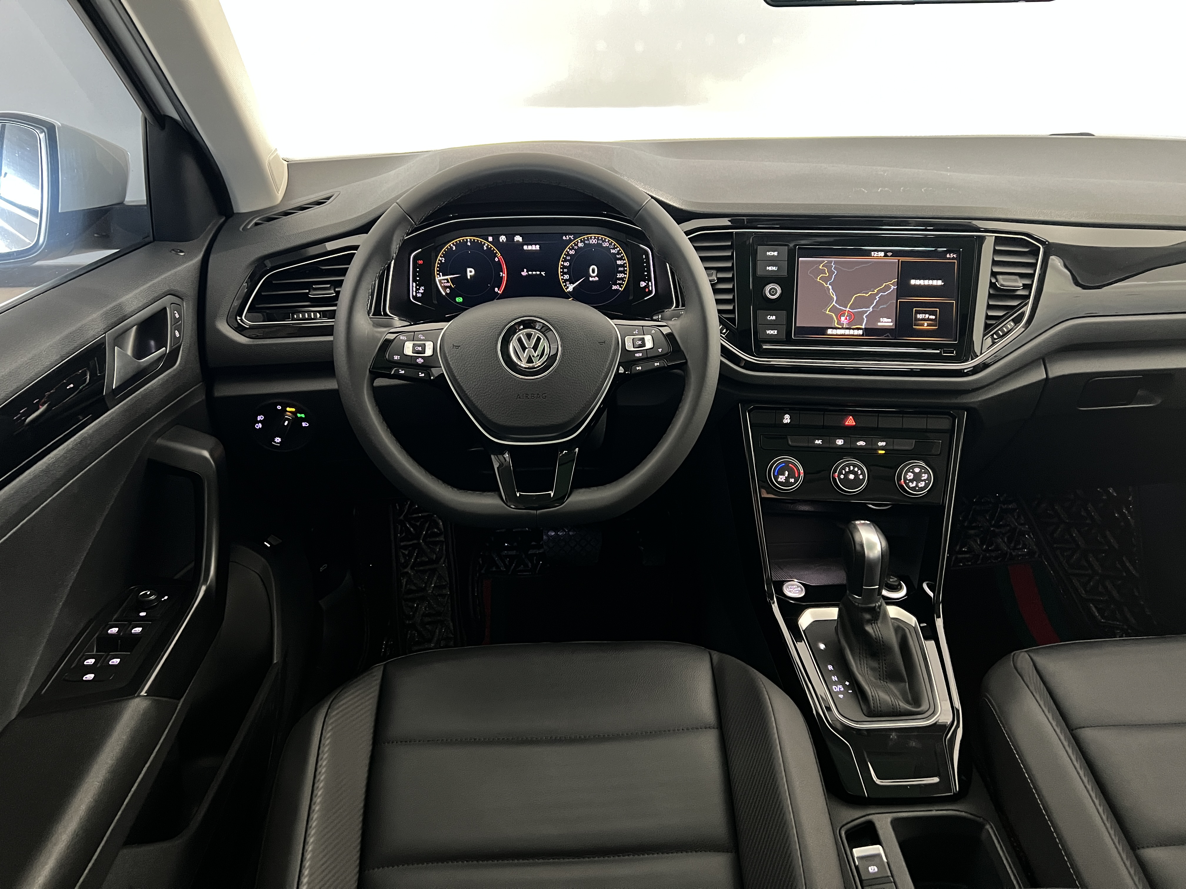T-Roc 2020 #10 T-Roc 2020 car image #10