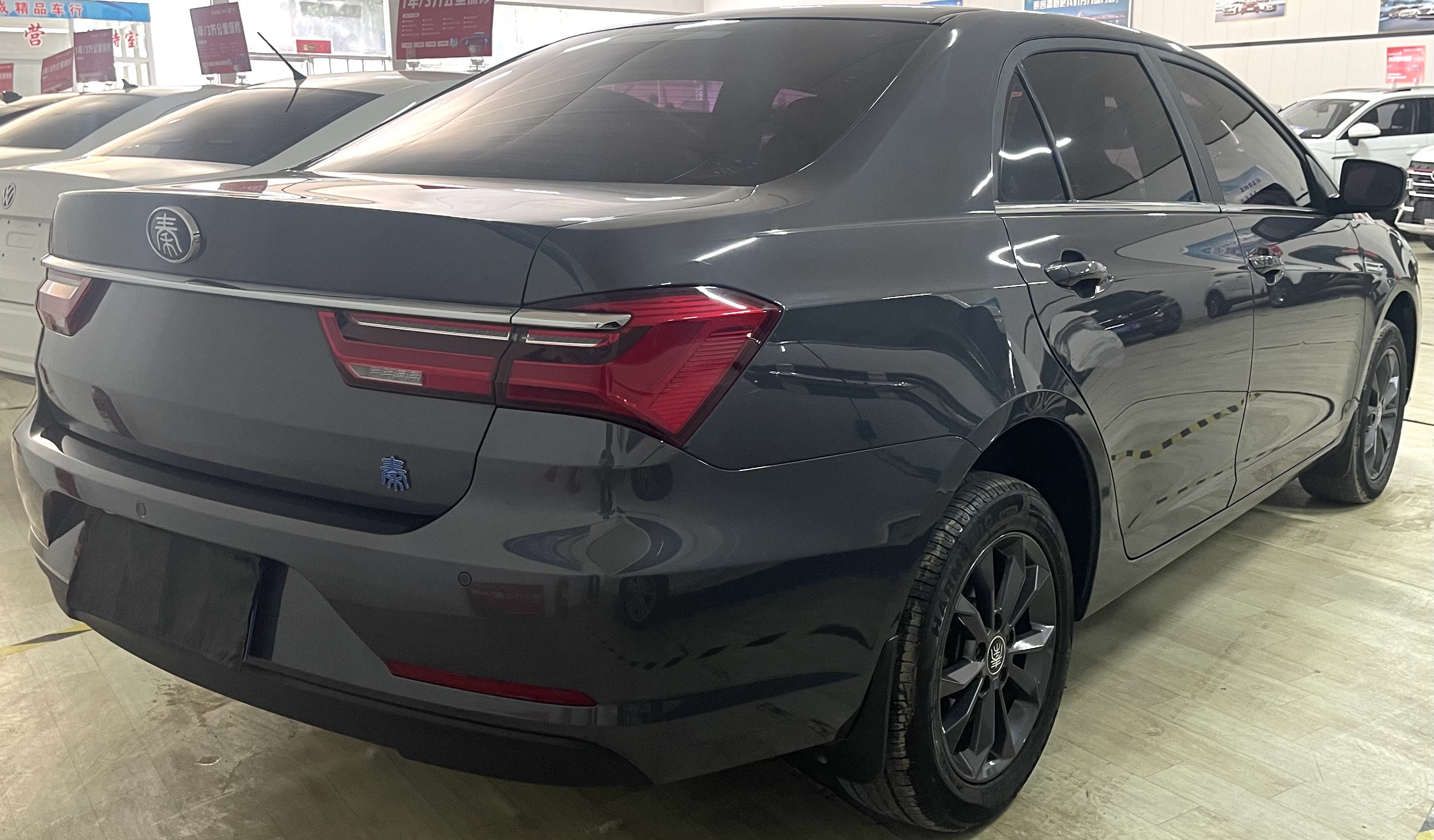 BYD Qin 2021 изображение автомобиля #10
