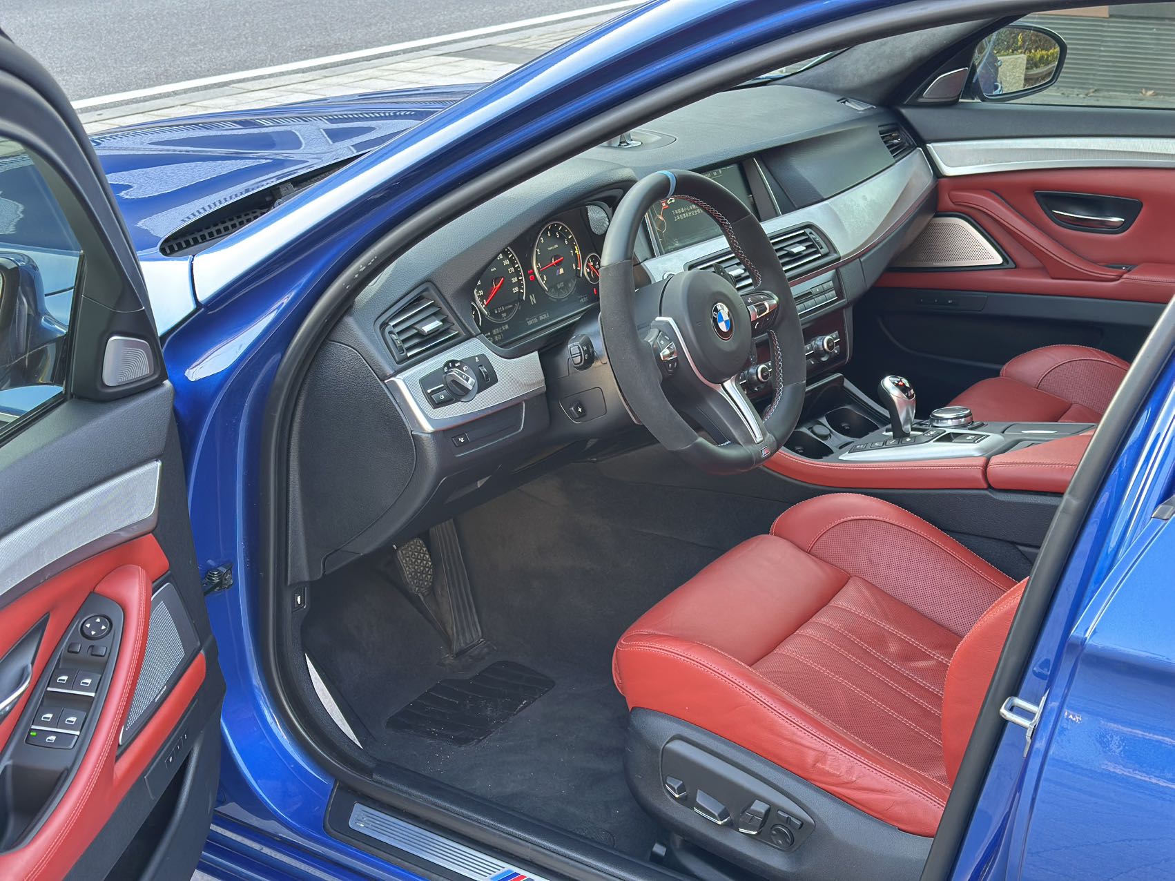 BMW M5 2015 صورة سيارة #10