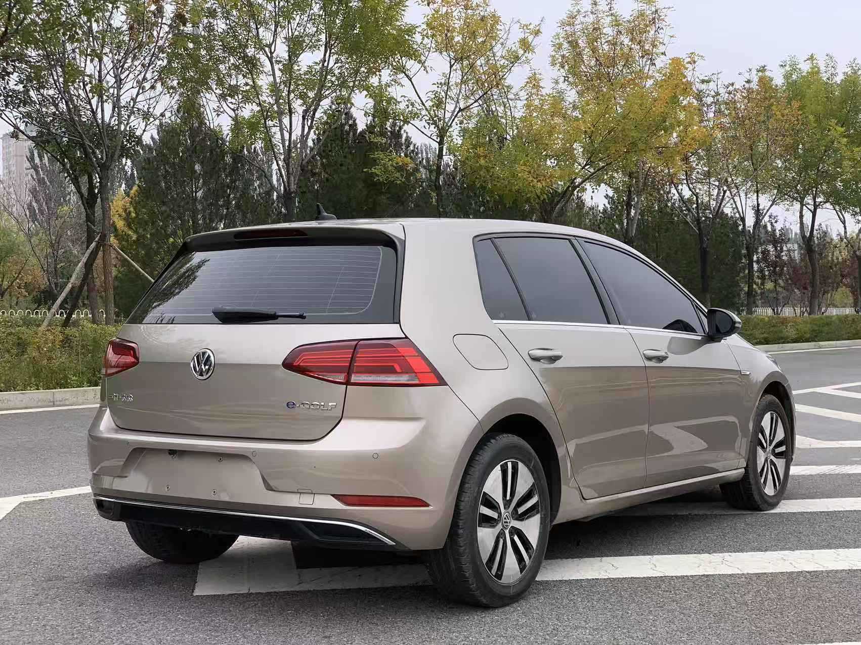 Volkswagen Golf Pure Electric 2020 imagen de coche #10