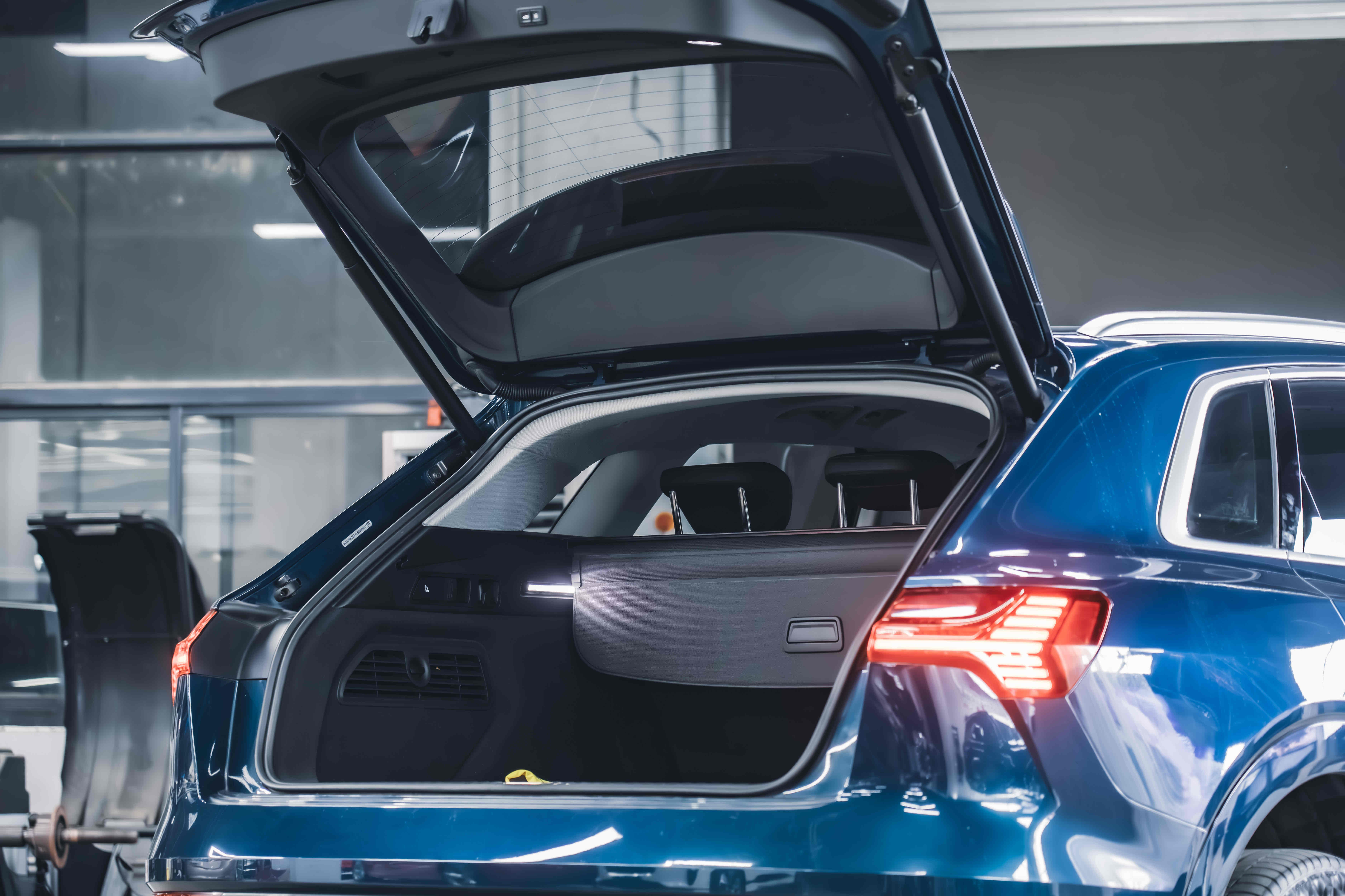 Audi e-tron (Imported) 2020 car image #10