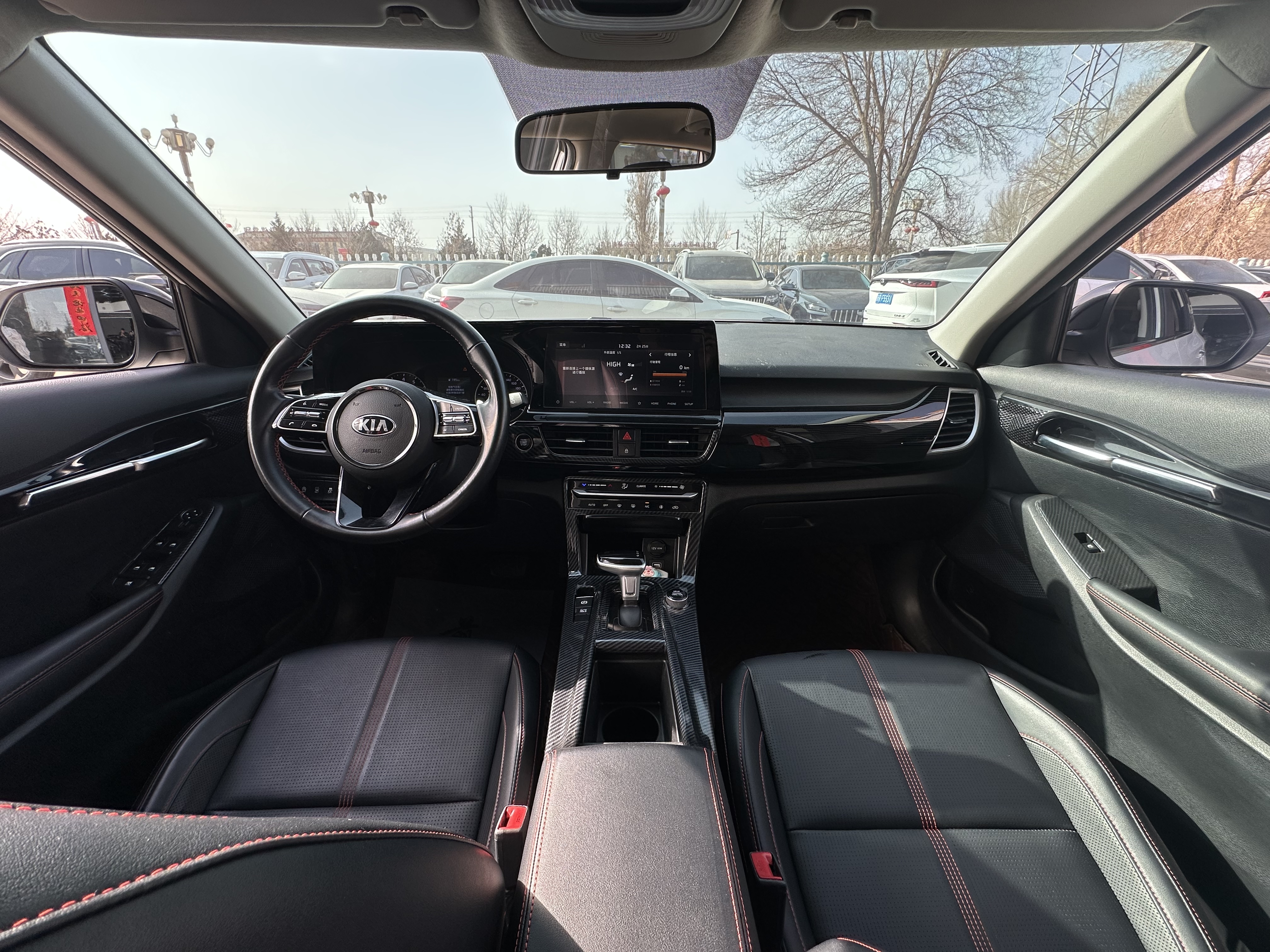 Kia Stonic 2020 image de voiture #10