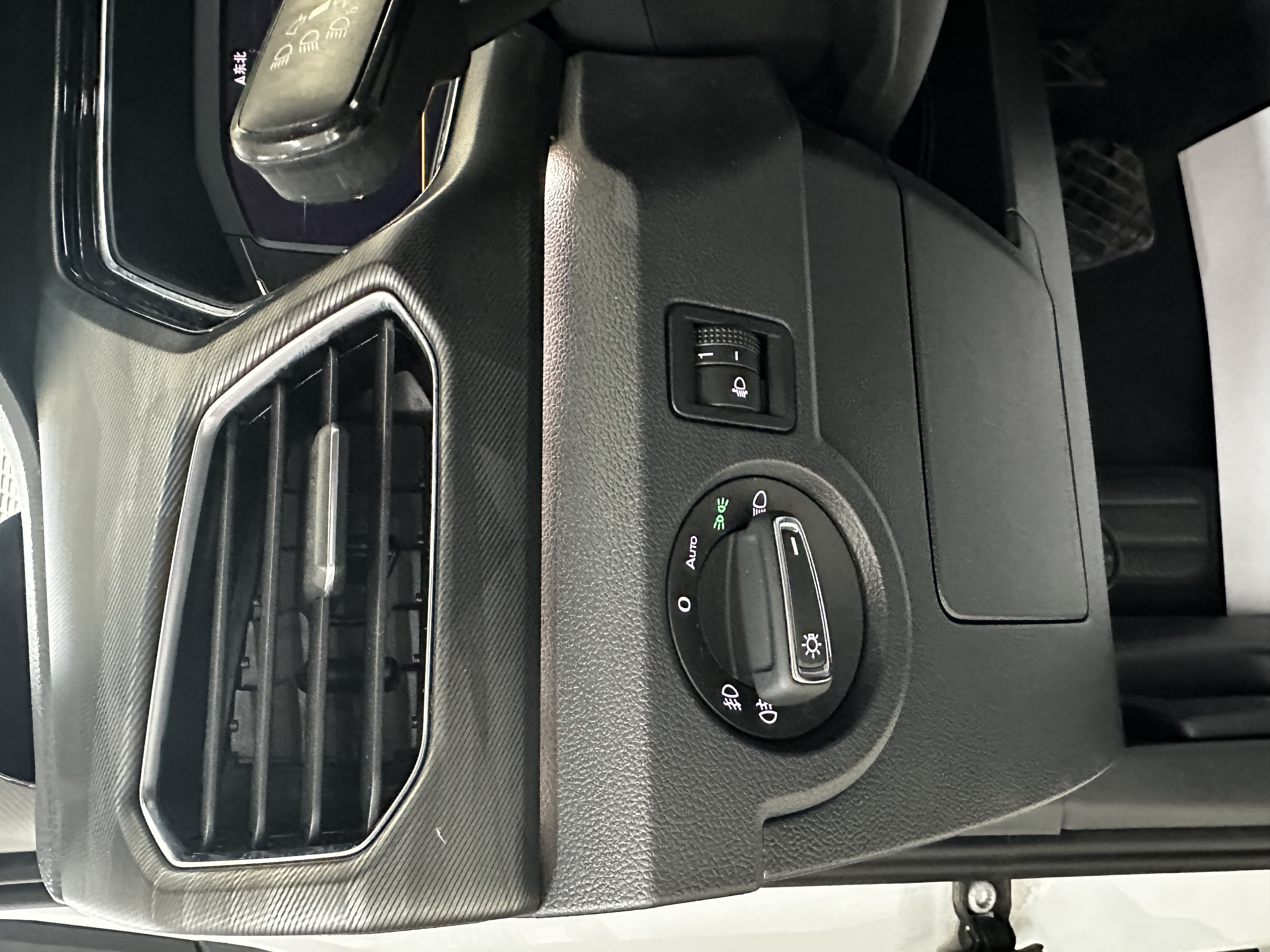 Volkswagen Tacqua 2020 #10 Volkswagen Tacqua 2020 car image #10