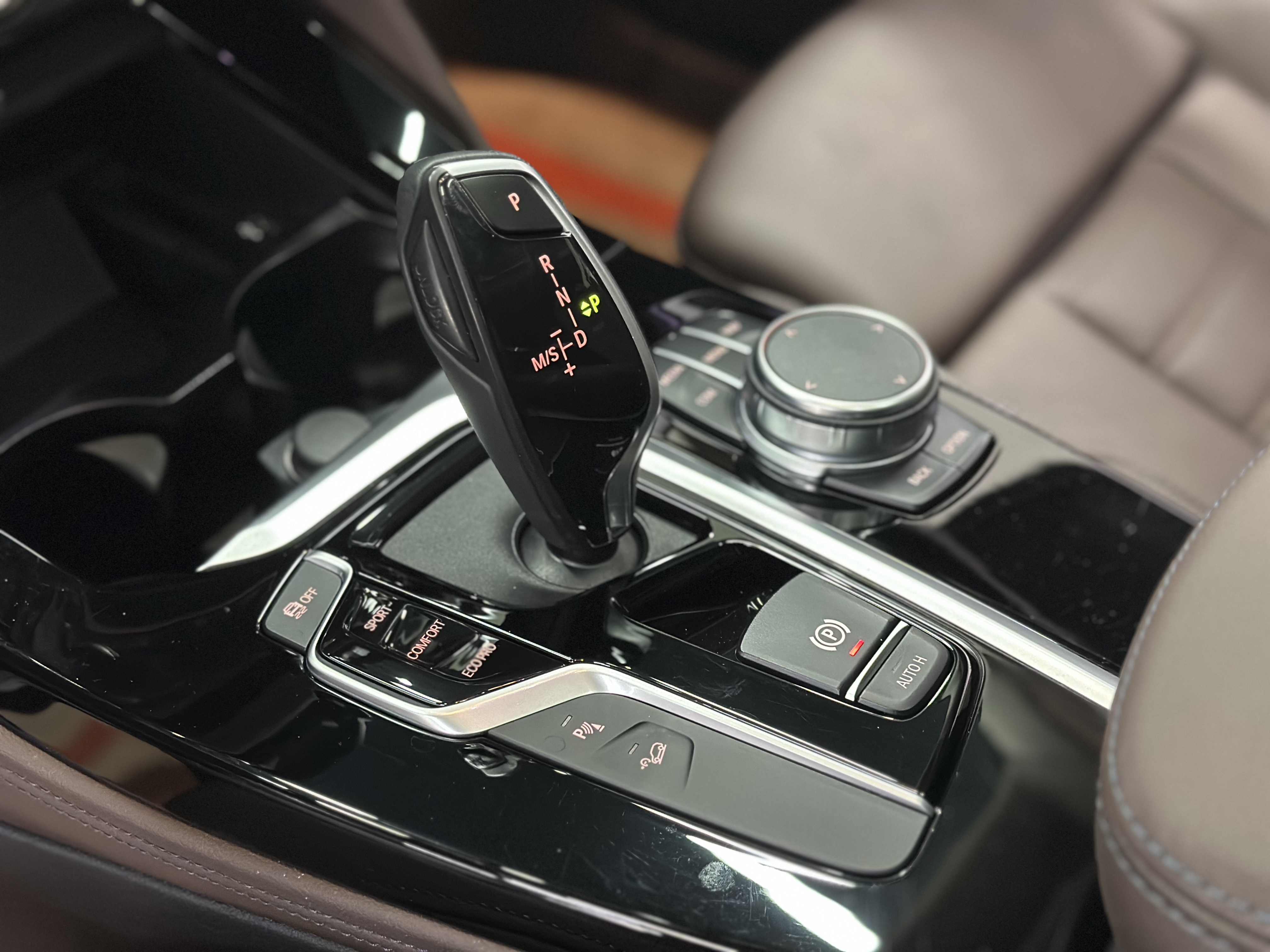 BMW X4 2021 صورة سيارة #10