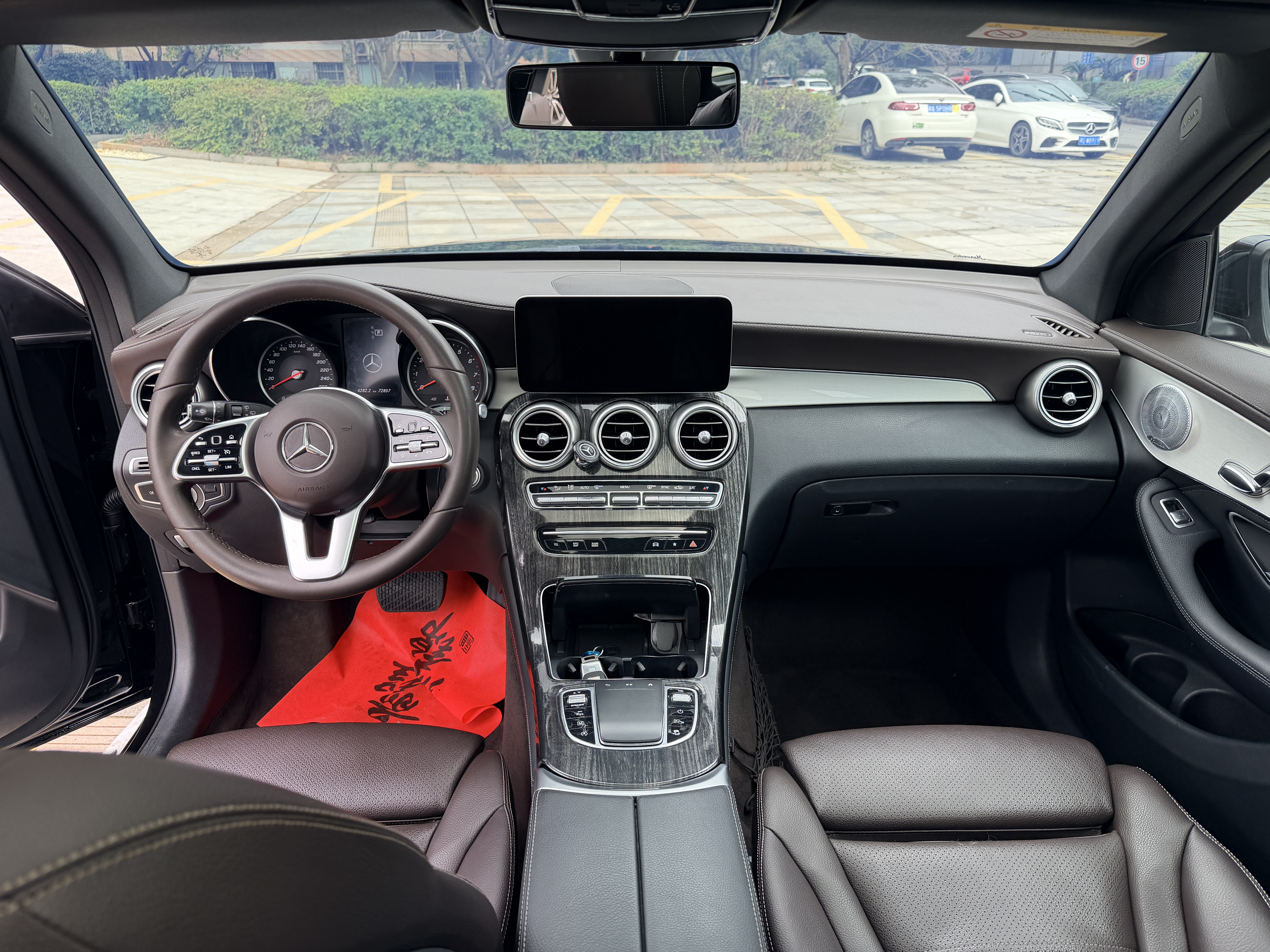 Mercedes-Benz GLC Class 2020 car image #10