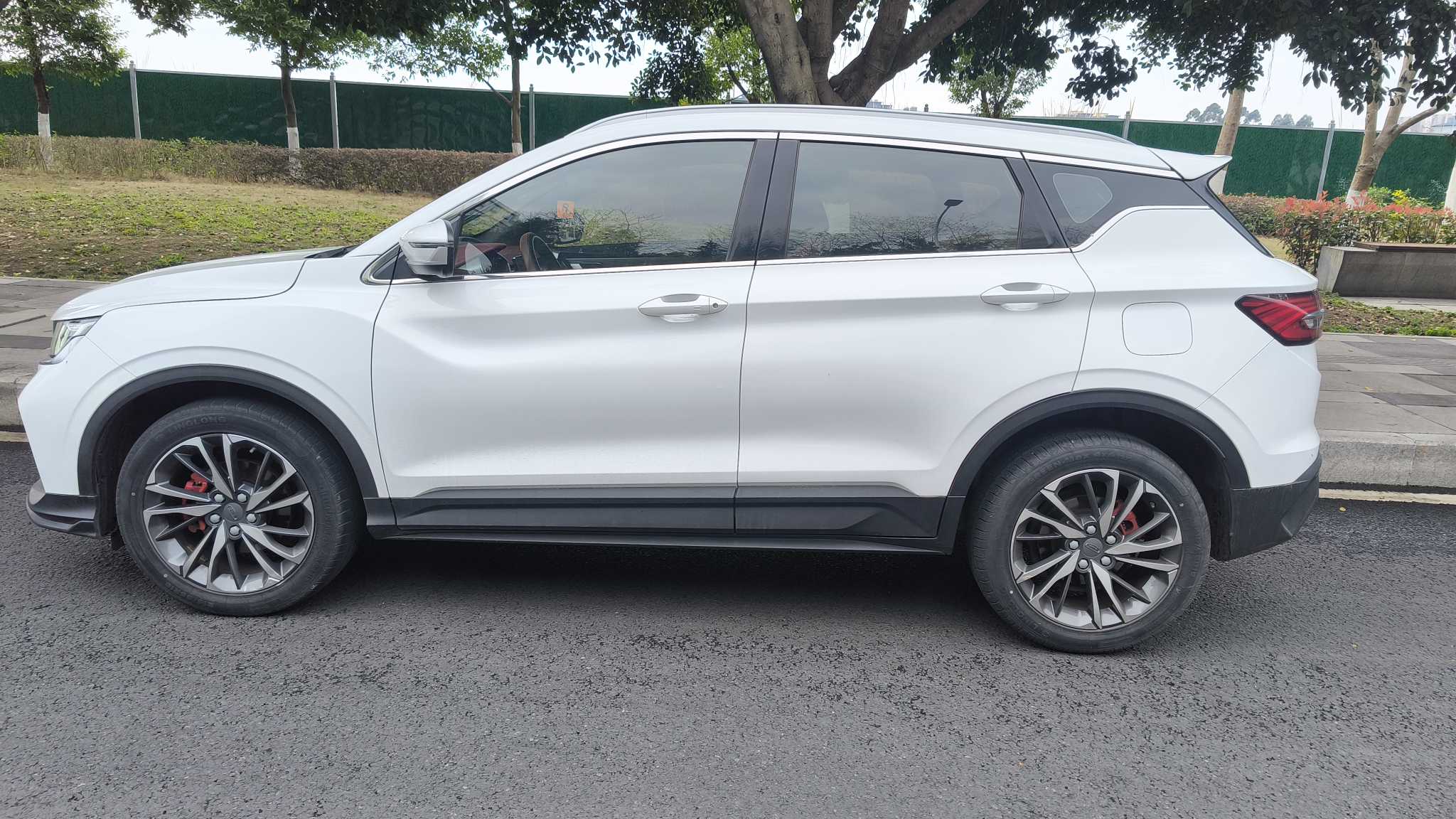 GEELY Coolray 2020 car image #10