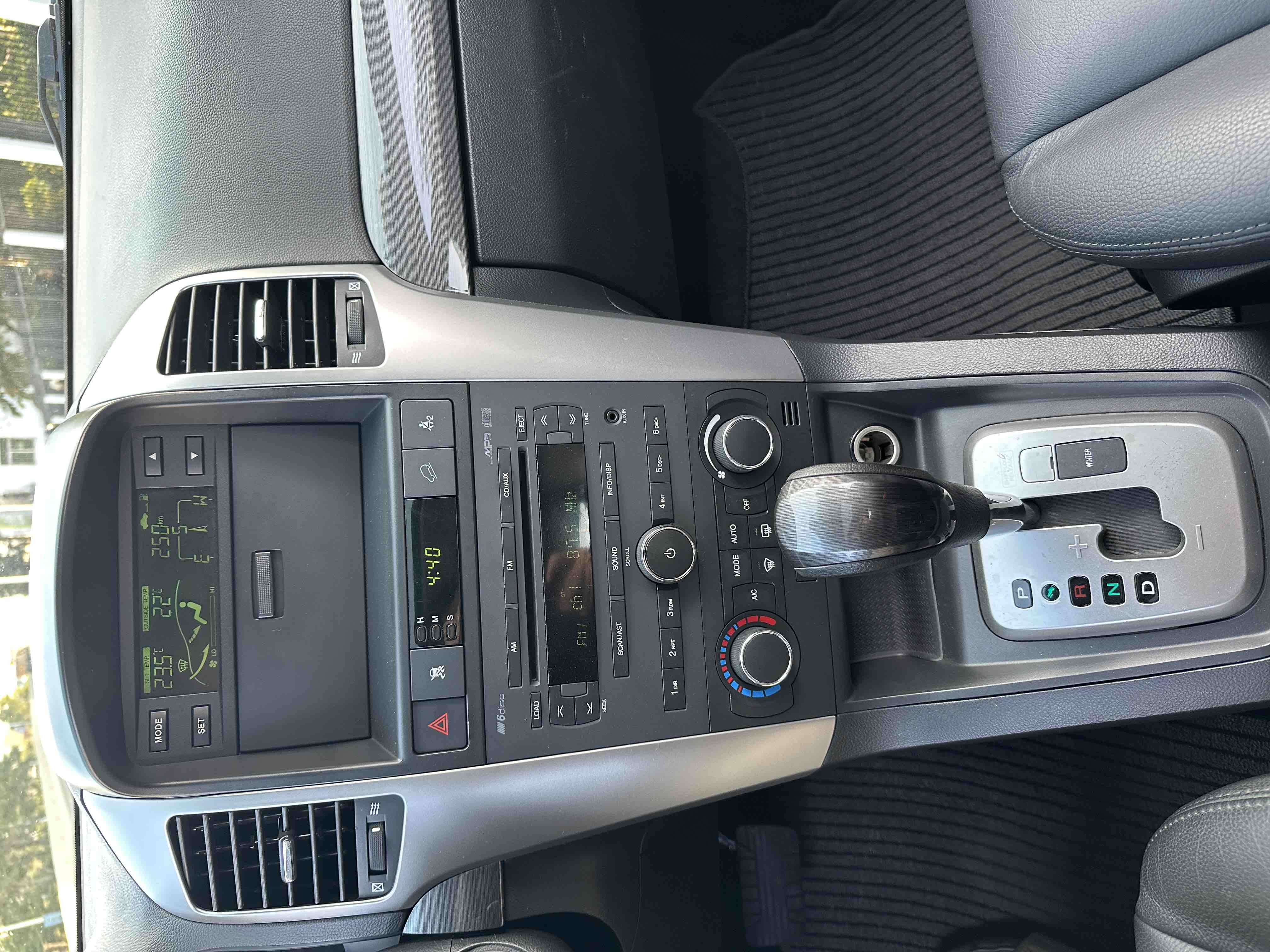 Chevrolet Captiva (Imported) 2011 car image #10