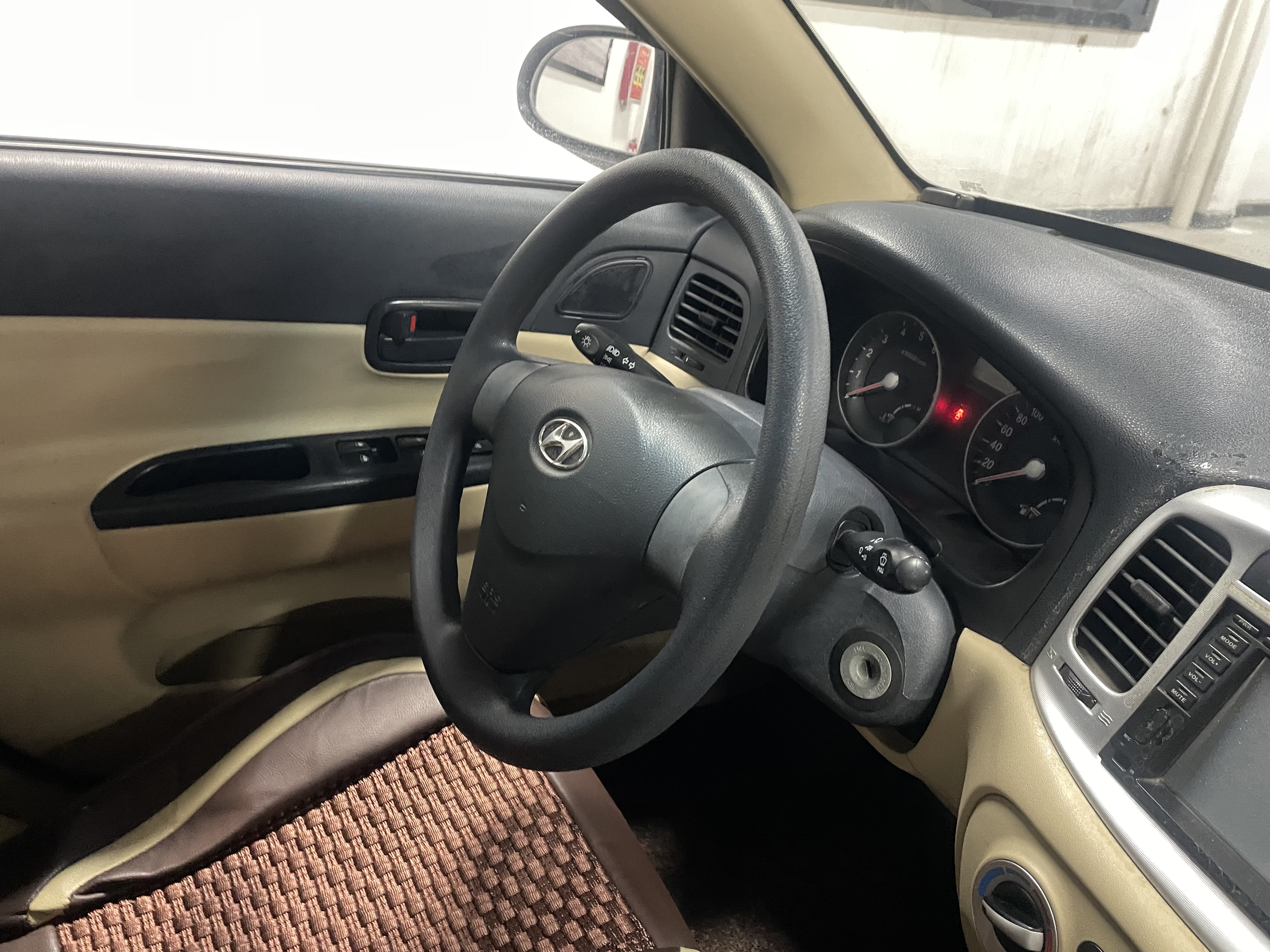 Hyundai Accent 2010 #10 Hyundai Accent 2010 car image #10