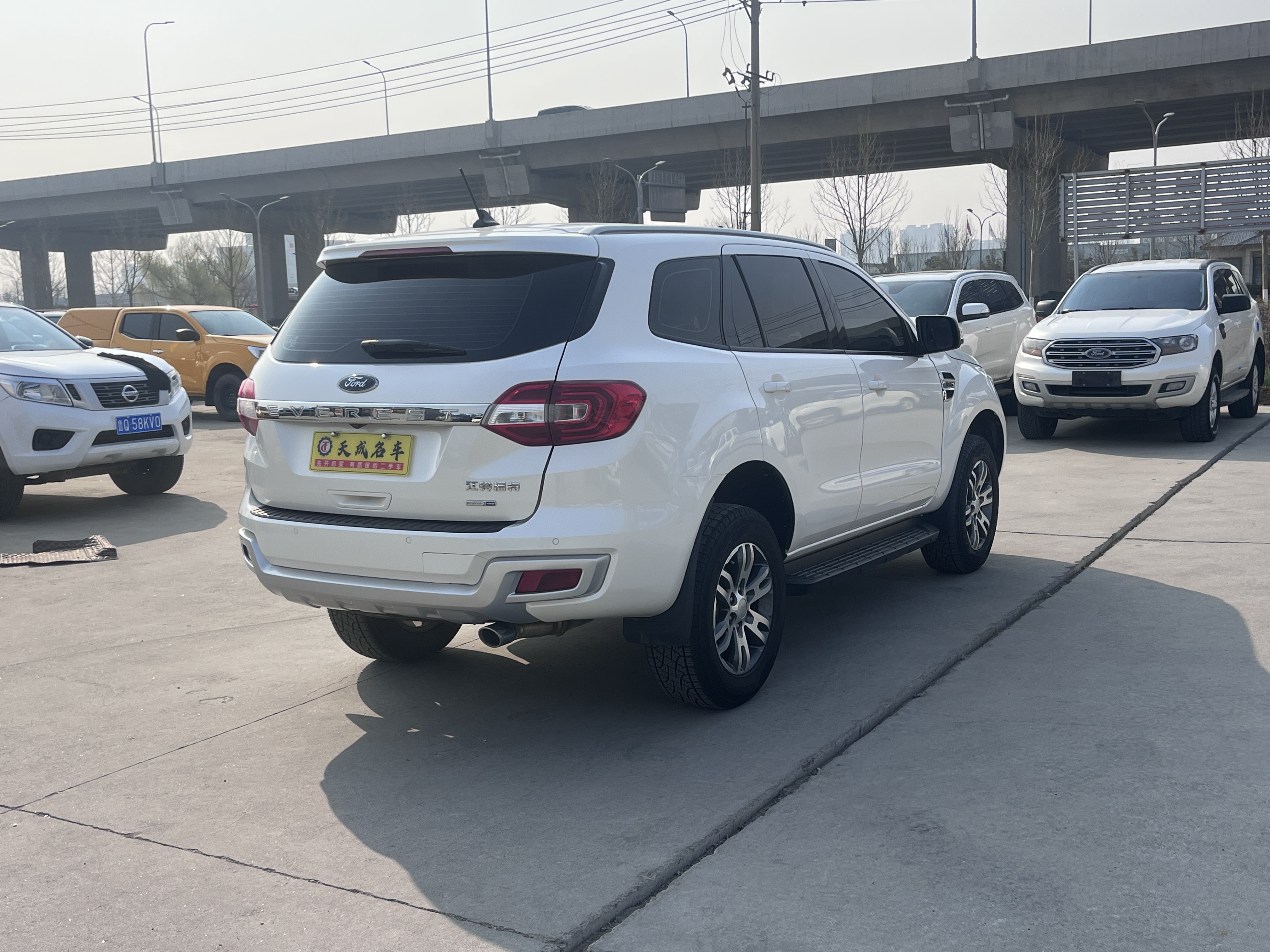 Ford Everest 2021 изображение автомобиля #10