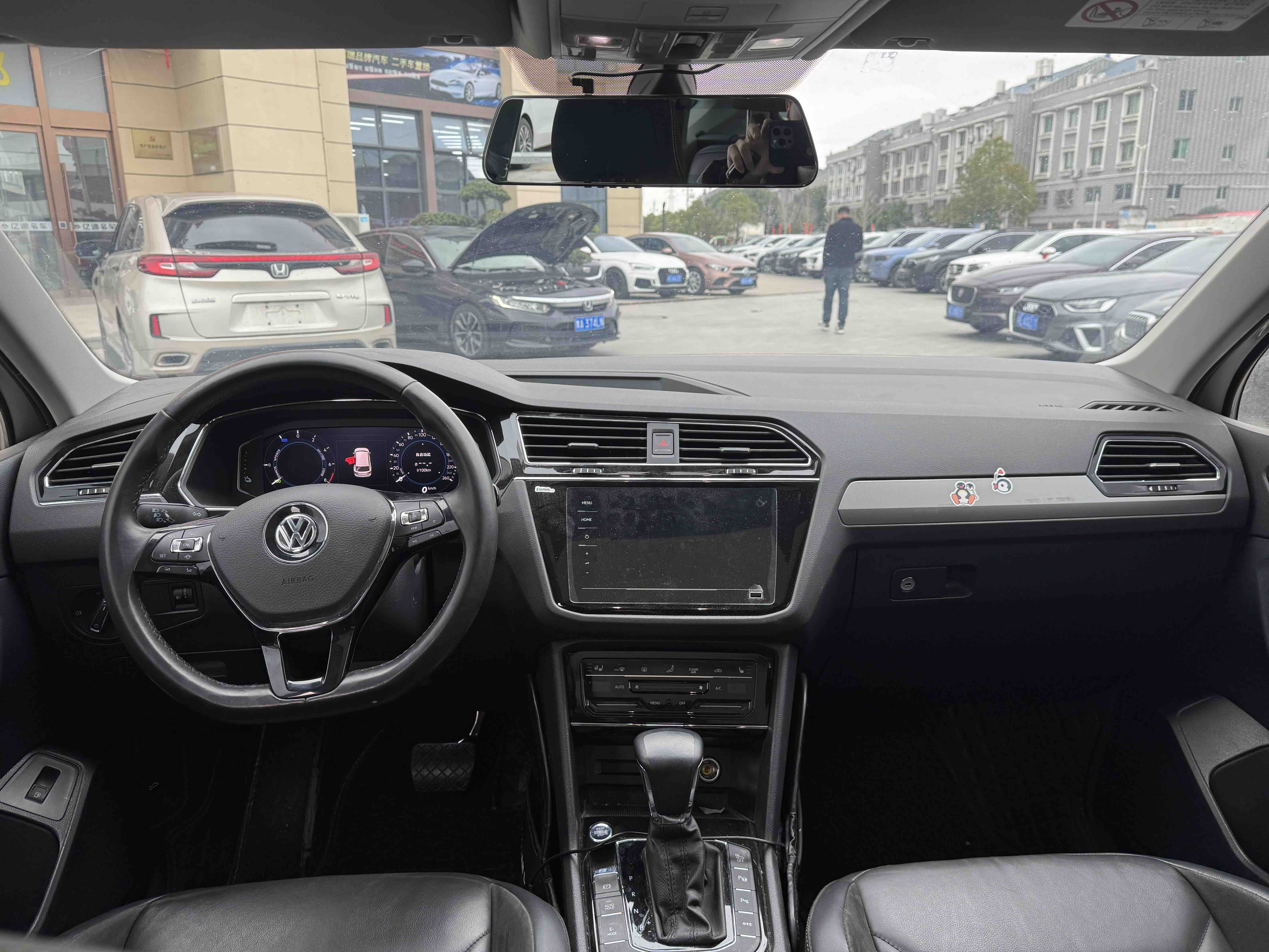 Volkswagen Tiguan L New Energy 2020 изображение автомобиля #10