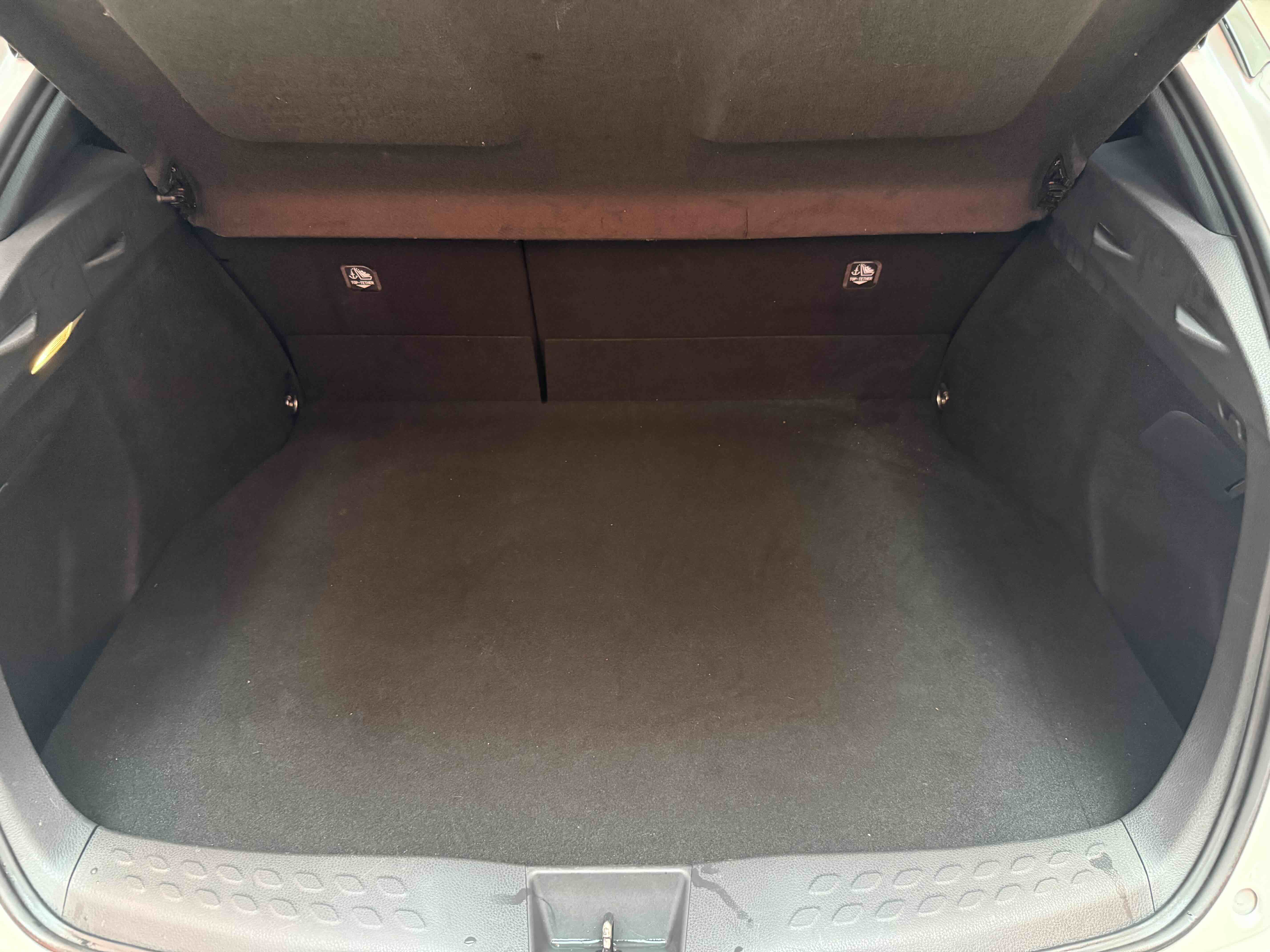 Toyota Izoa E 2021 imagem de carro #10