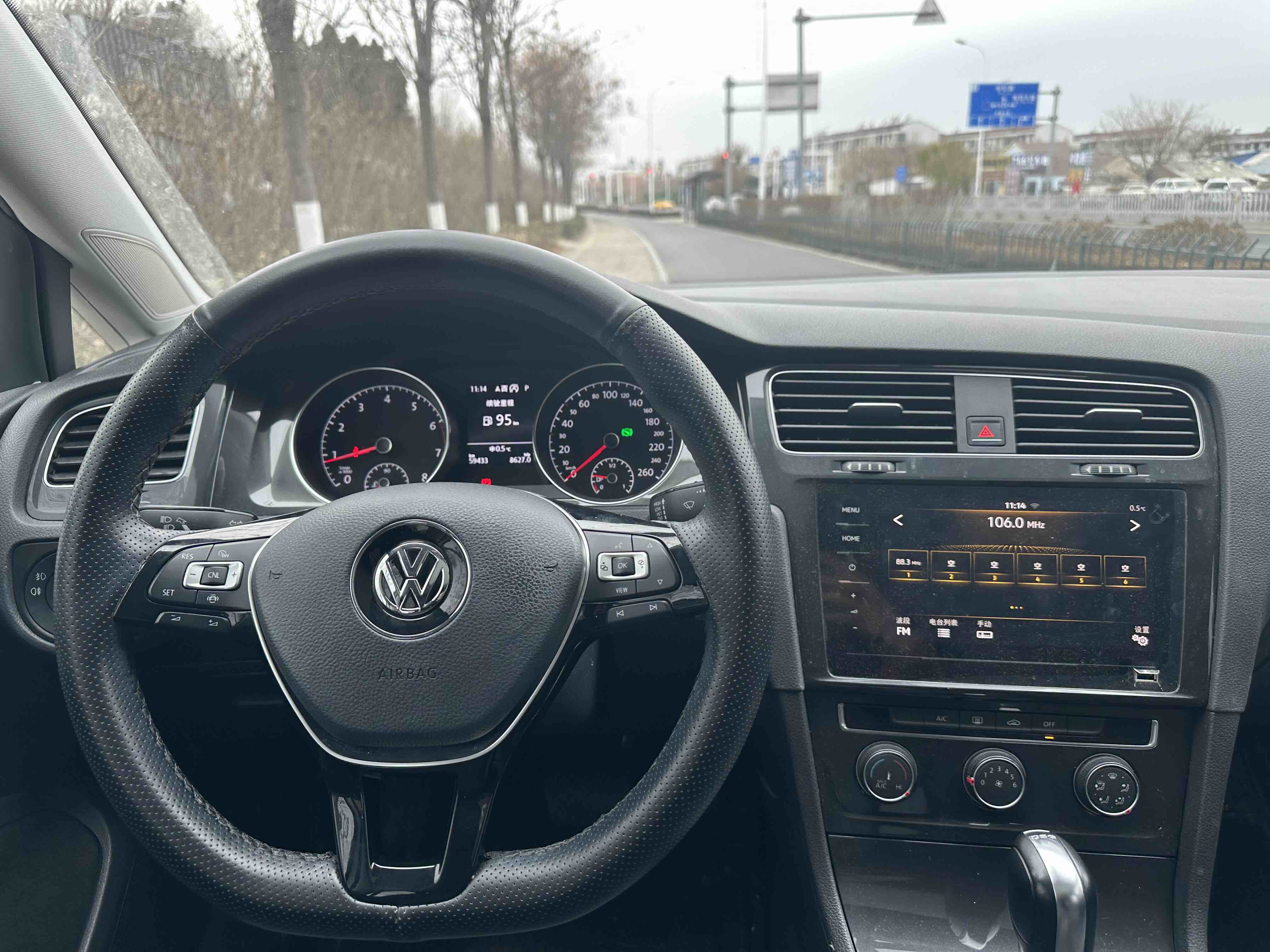 Volkswagen Golf 2020 #10 Volkswagen Golf 2020 car image #10