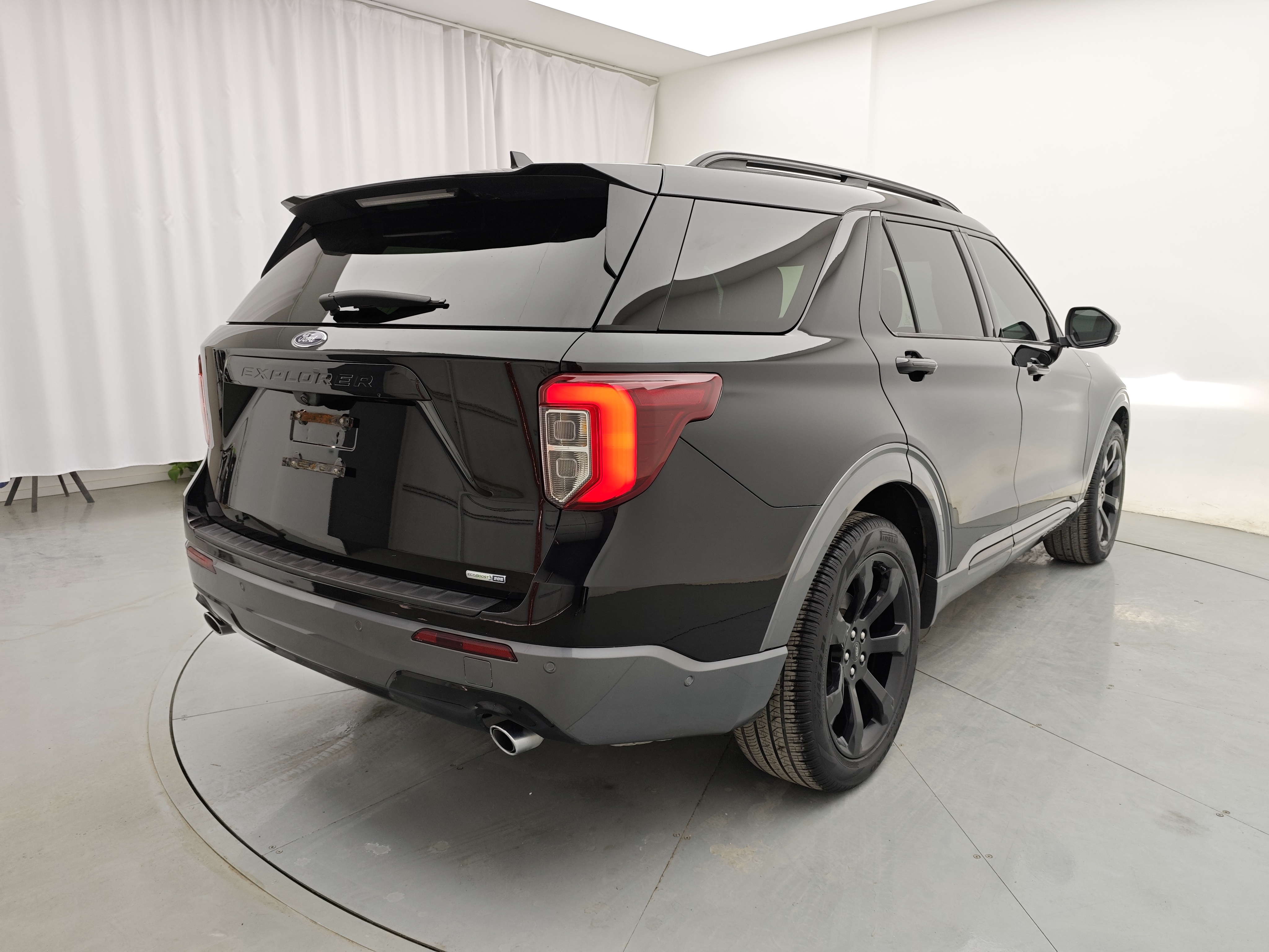 Ford Explorer 2021 car image #10