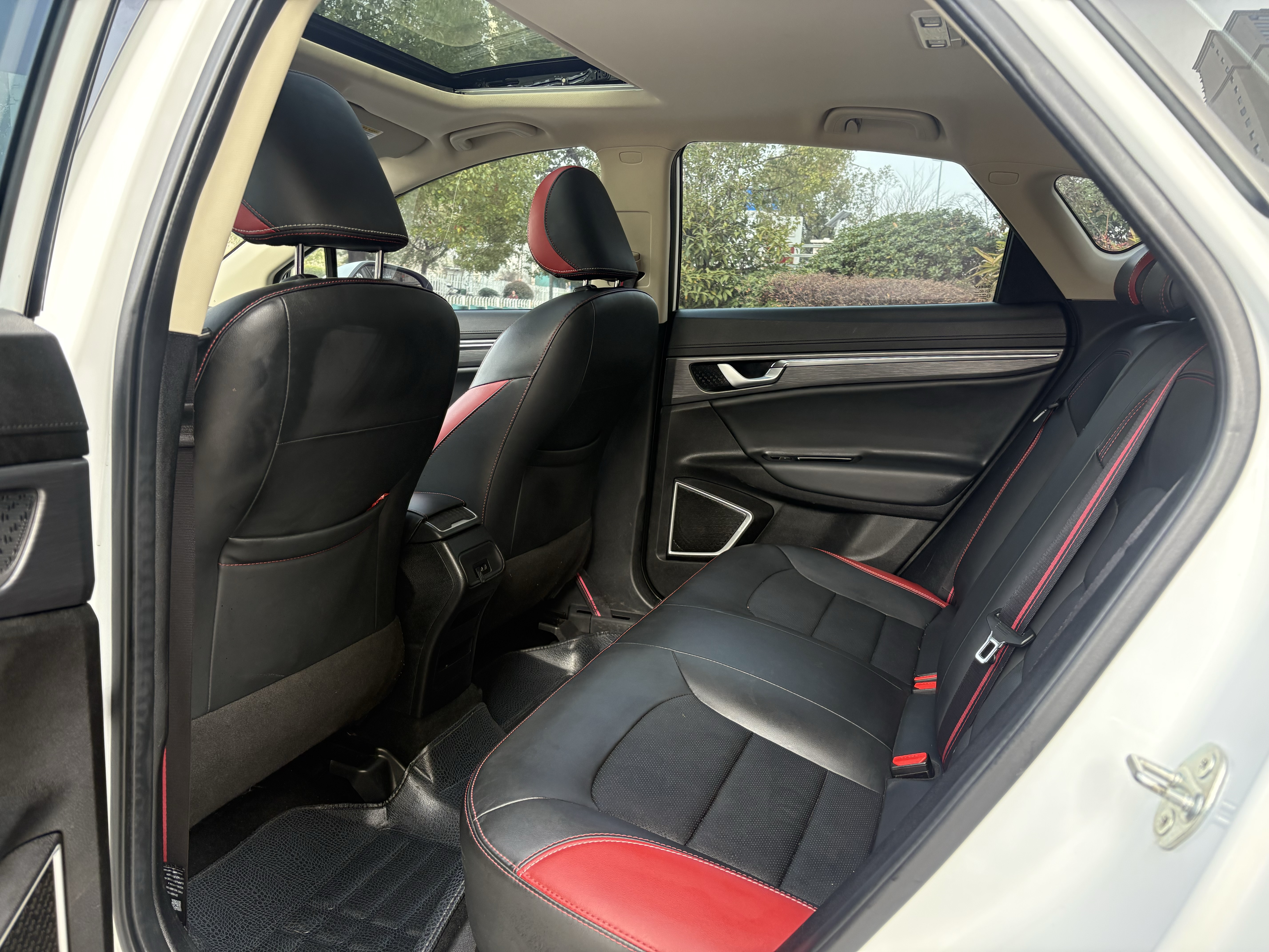 Emgrand GS 2021 car image #10