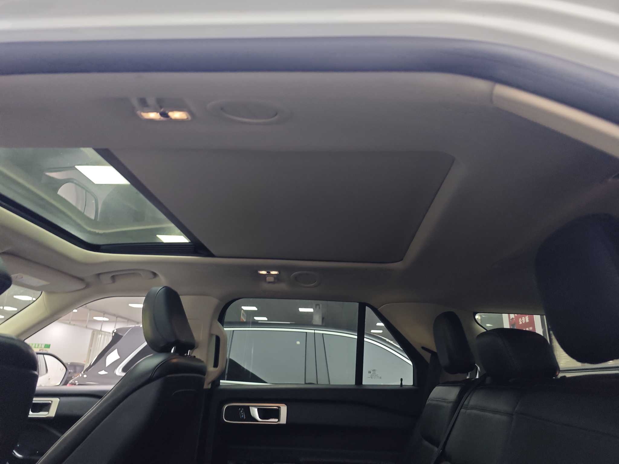 Ford Explorer 2020 #10 Ford Explorer 2020 car image #10