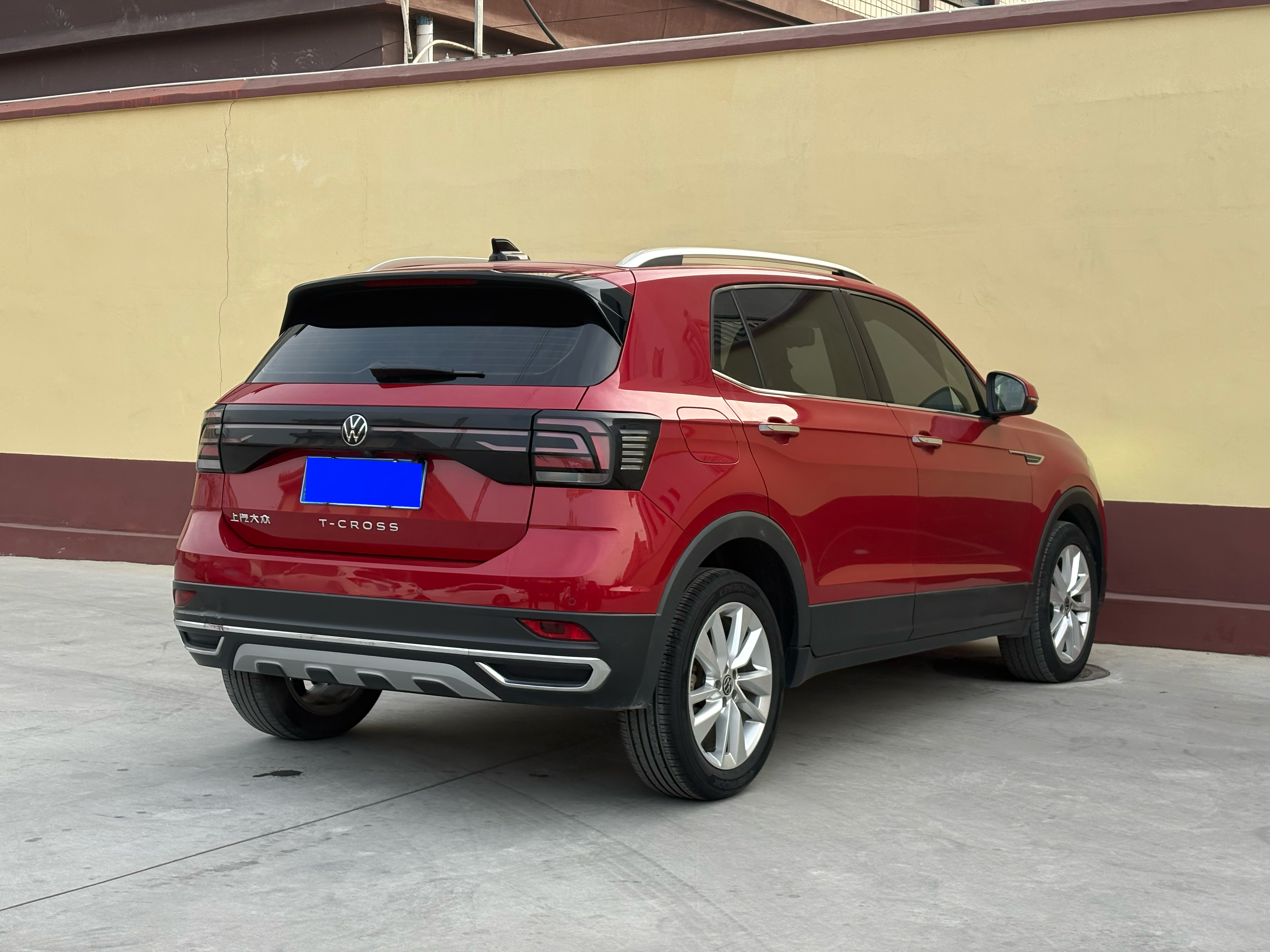 Volkswagen T-Cross 2021 #10 Volkswagen T-Cross 2021 car image #10