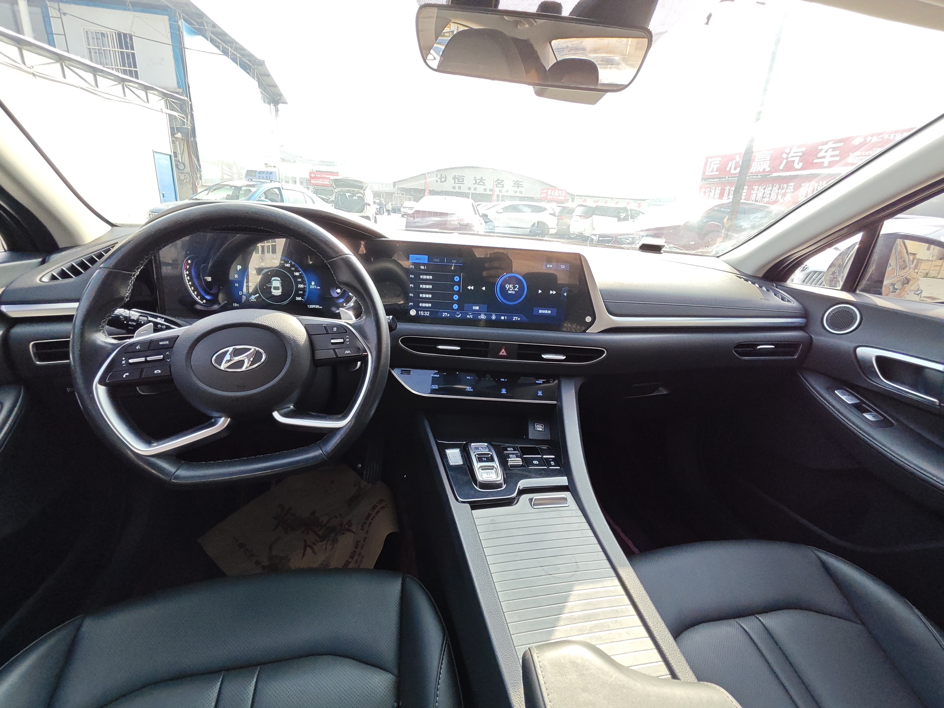 Hyundai Sonata 2021 car image #10